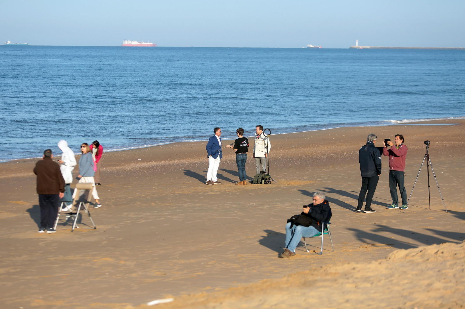 Imágenes del ambiente para ver el lanzamiento del cohete Miura 1