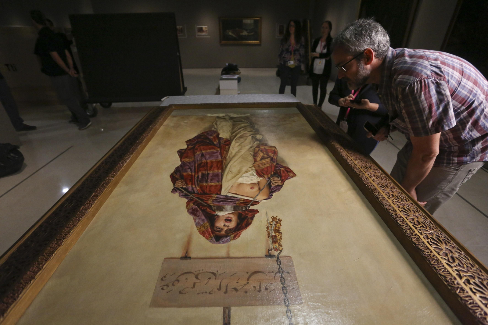 Fotos del montaje de la nueva exposición del Museo Carmen Thyssen