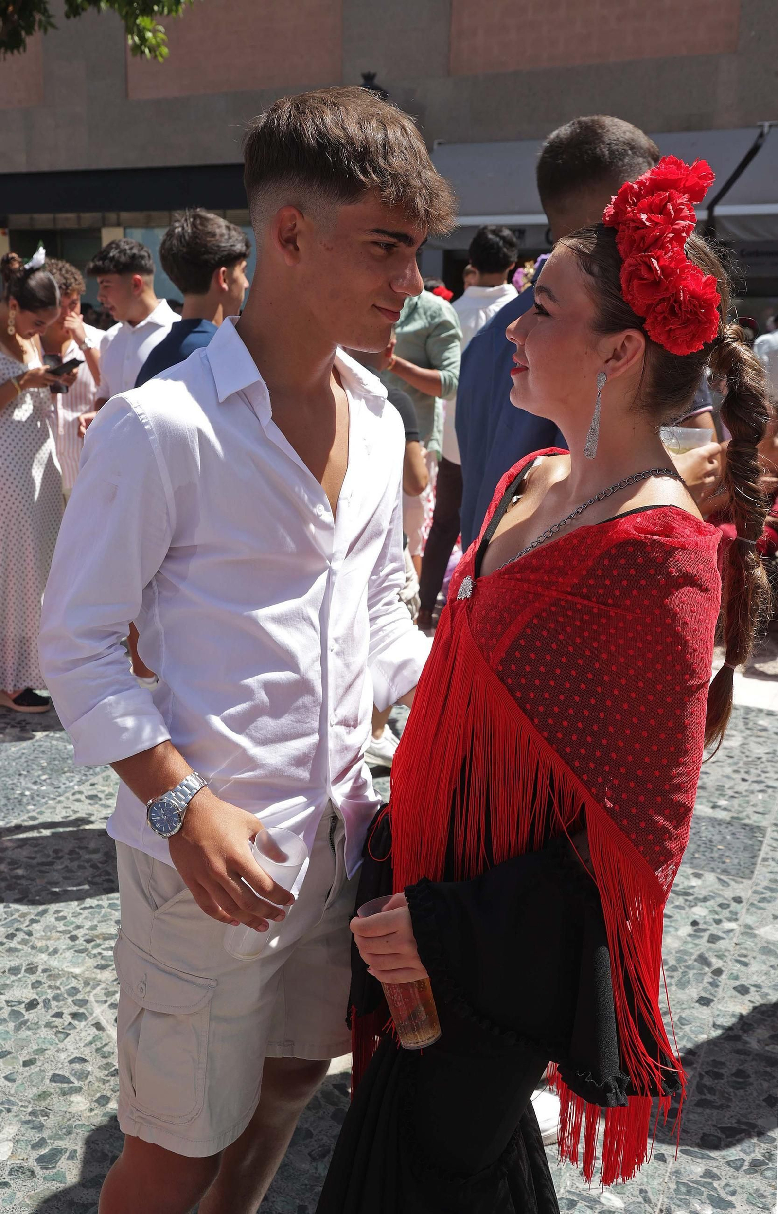 Búscate en las fotos del Domingo Rociero de la Feria de La Línea 2025 Búscate en las fotos del Domingo Rociero de la Feria de La Línea 2025