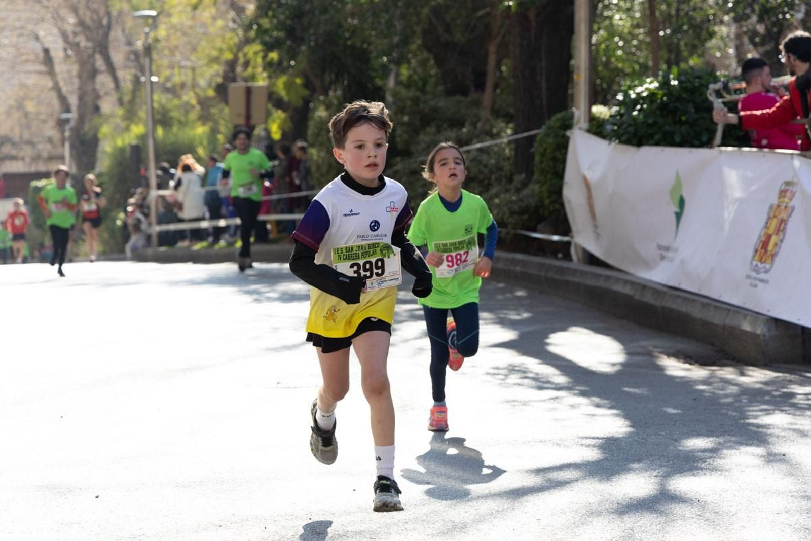 Deporte y solidaridad se unen en la IV Carrera Popular IES San Juan Bosco, en imágenes