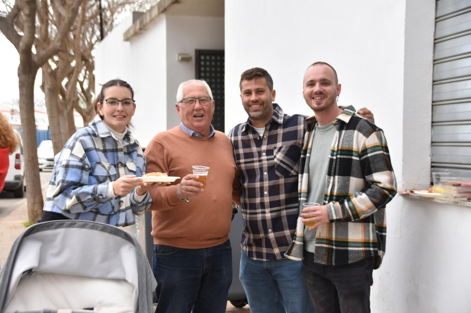 Villa del Río celebra el Día de Andalucía con el reparto de más de 2.000 cantos
