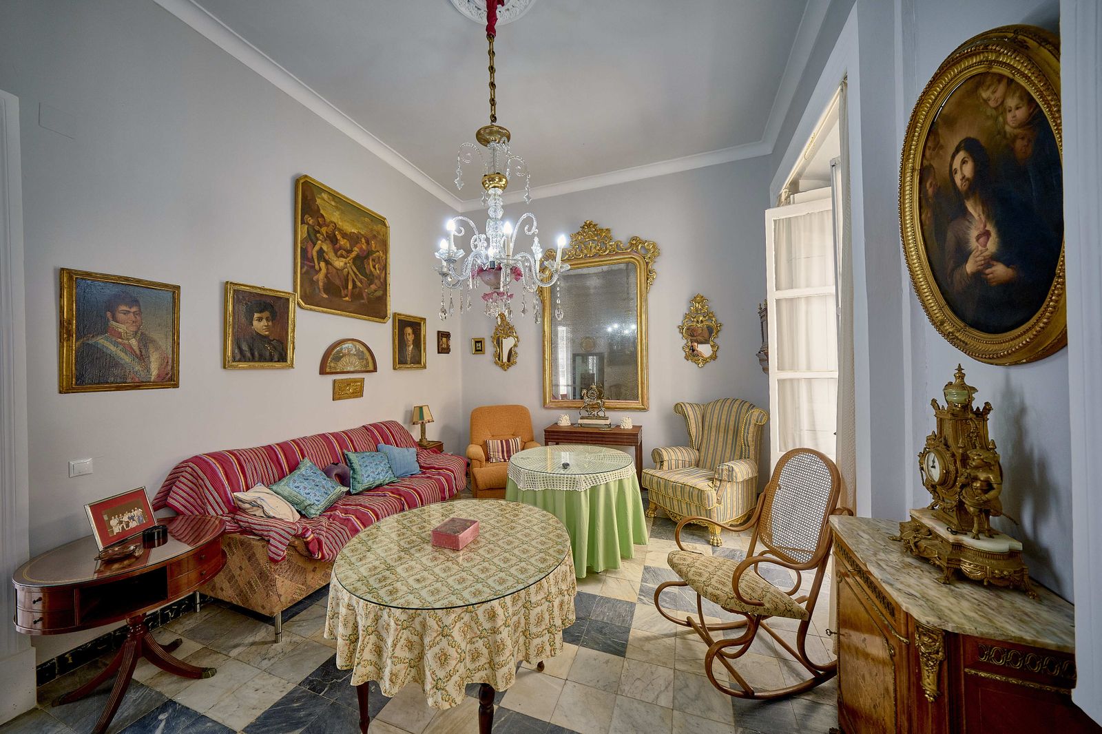 Interior de la finca en Antonio López 7.