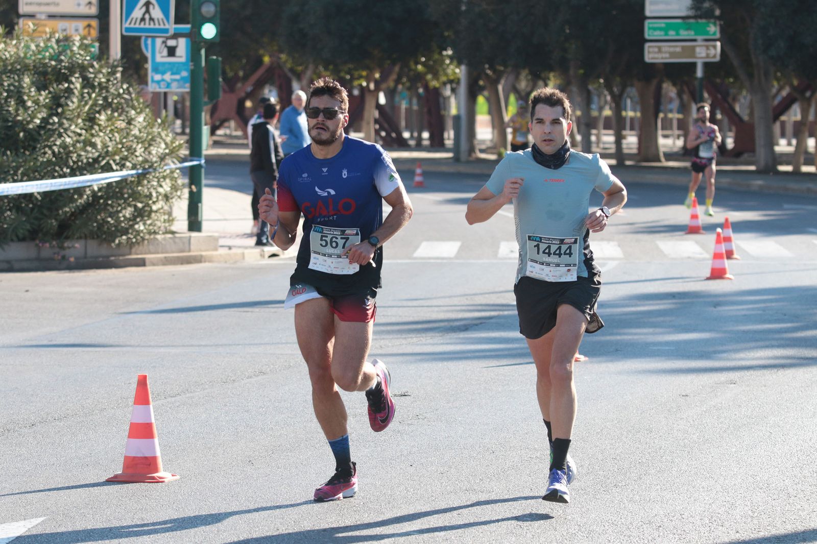Las imágenes del Medio Maratón de Almería 2022-23