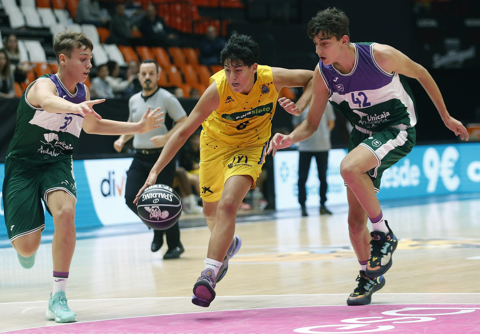 Las imágenes del Unicaja en la segunda jornada de la fase previa de la Minicopa