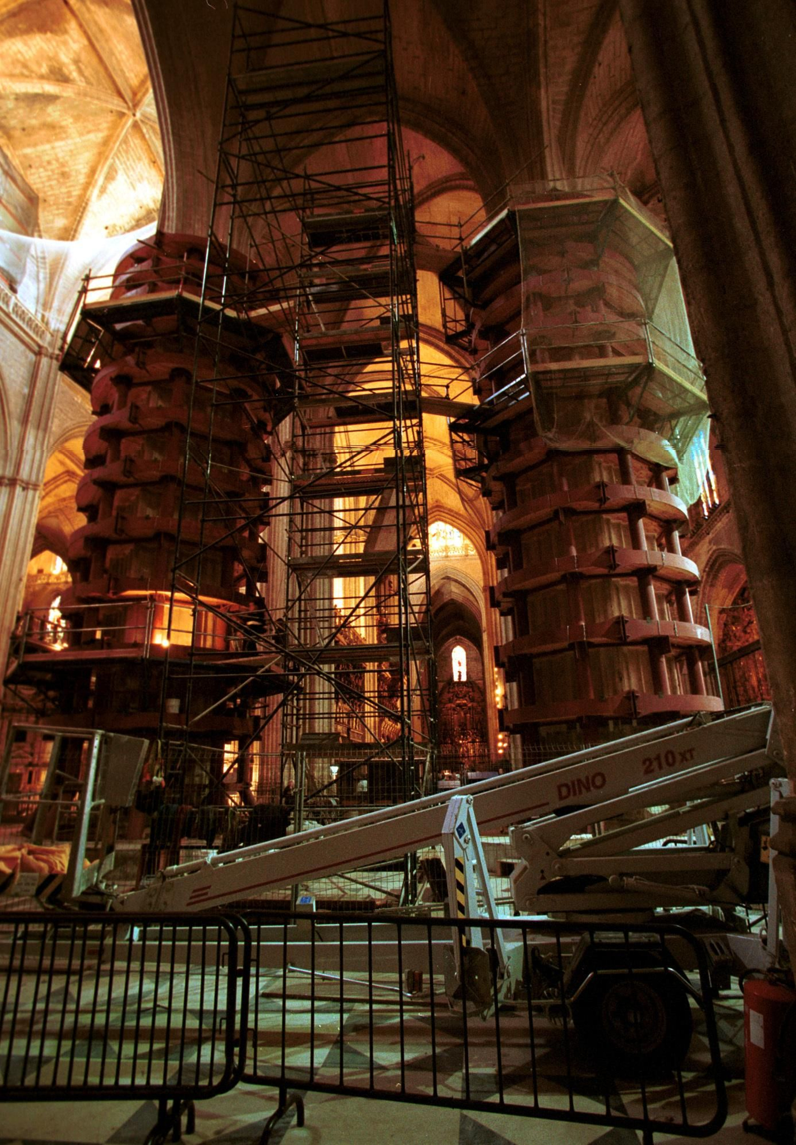 Los pilares del trascoro