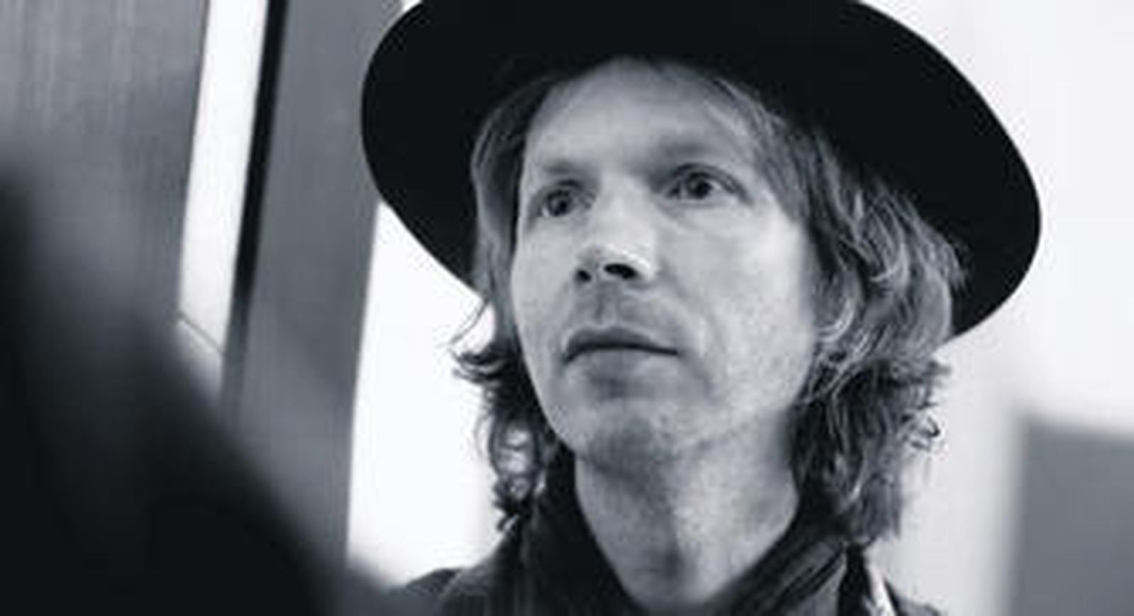 El músico californiano Beck Hansen, en una imagen promocional reciente con motivo de la próxima publicación de 'Morning Phase'.