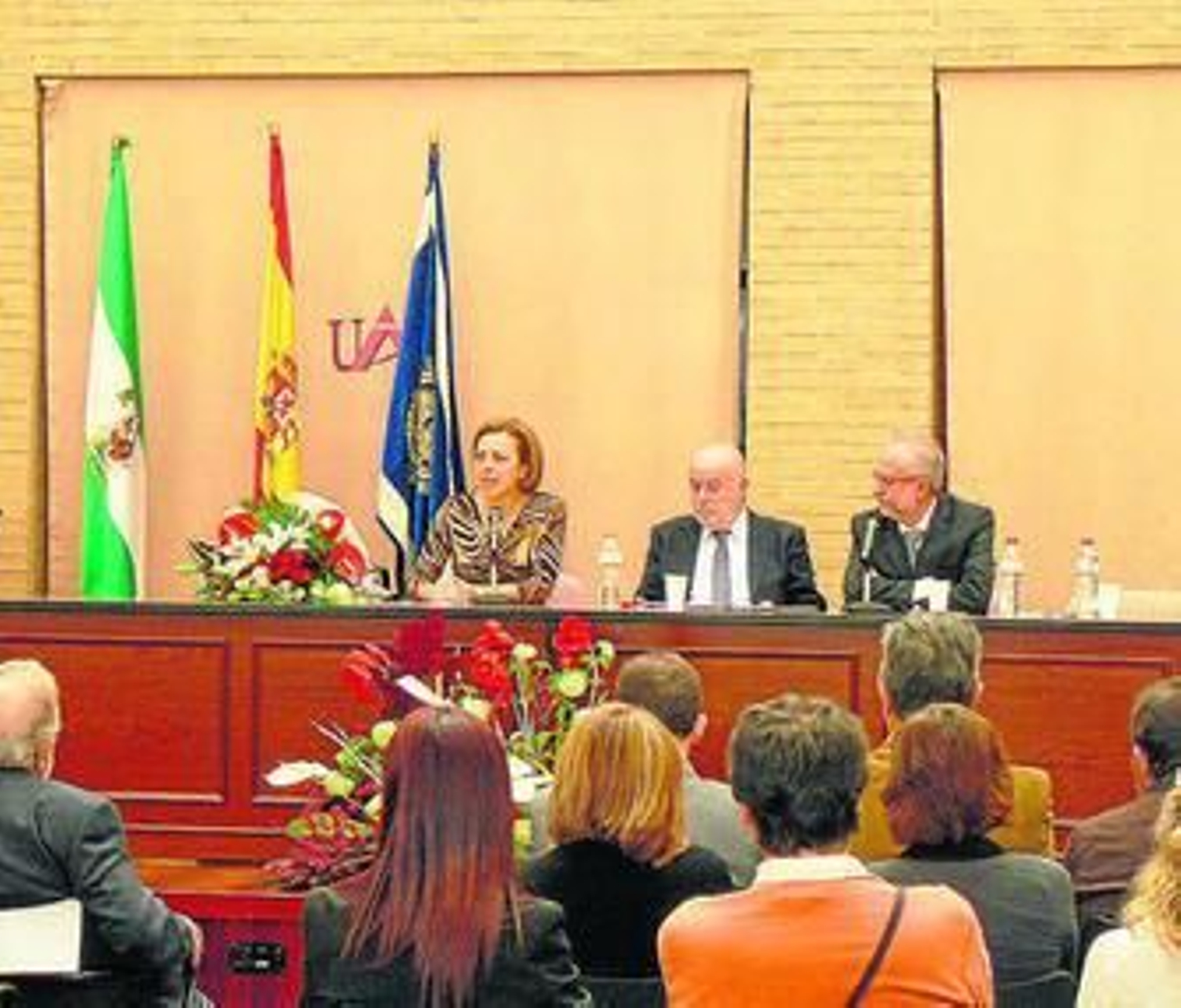 Francisca Moreno, Pedro Molina y Juan Fernández Sierra, en el acto.