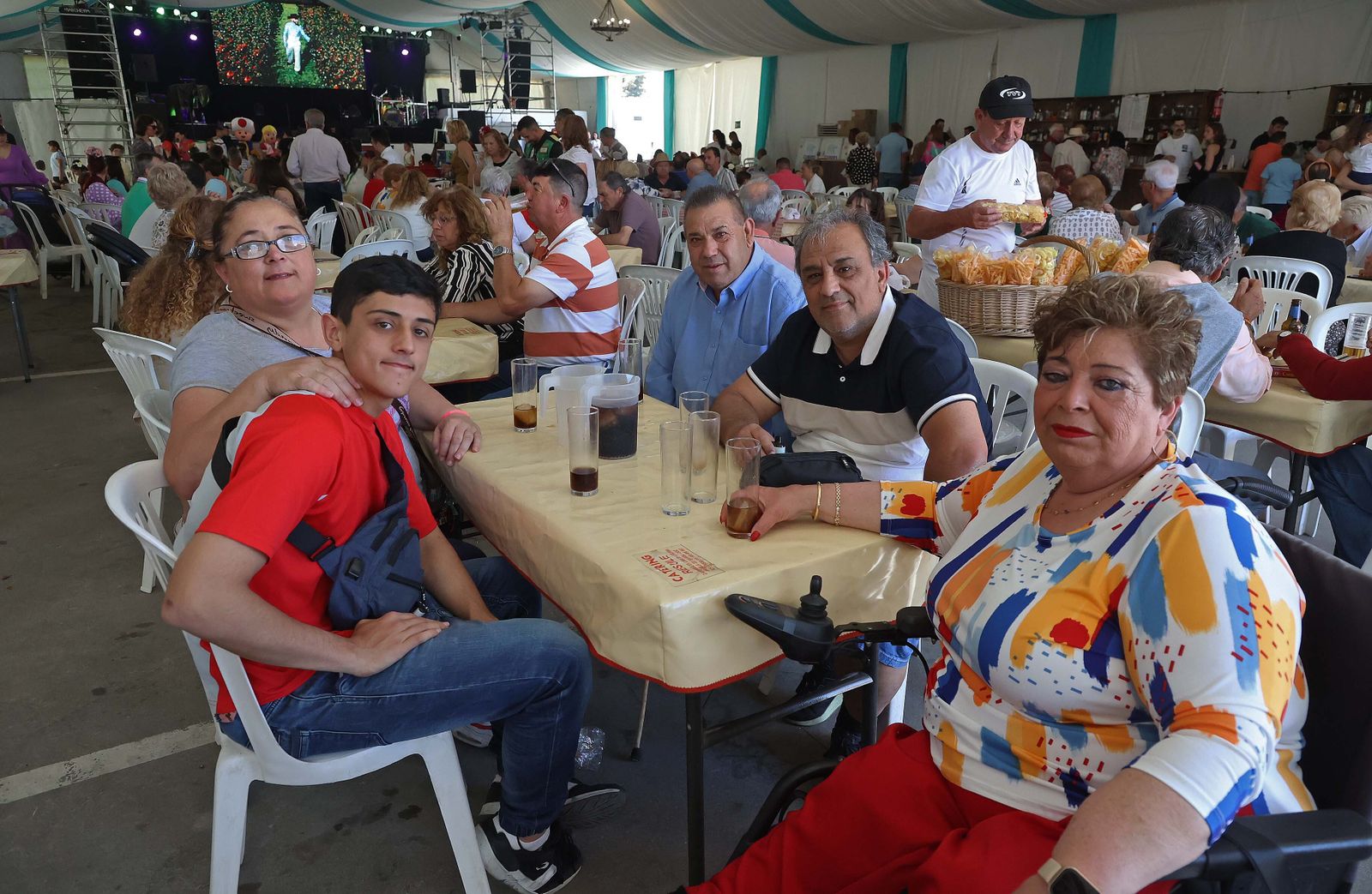 Búscate en las fotos del sábado de la Feria de Castellar