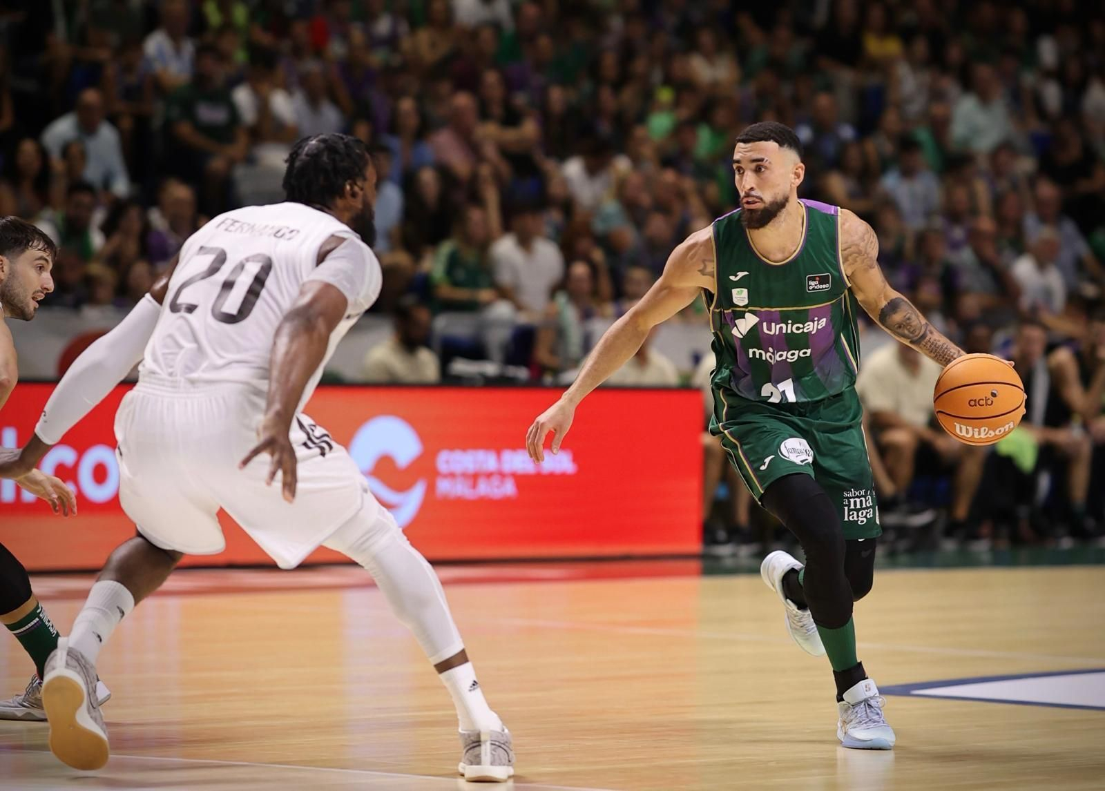 Duarte, ante el Real Madrid en el Costa del Sol.