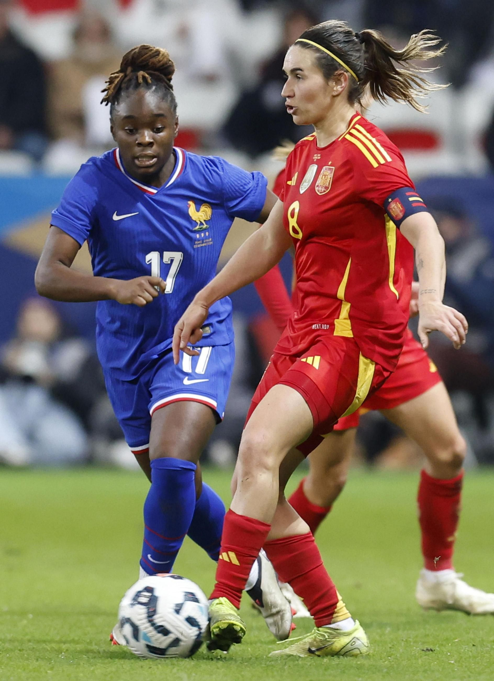 Las fotos de la exhibición de España femenina en Francia
