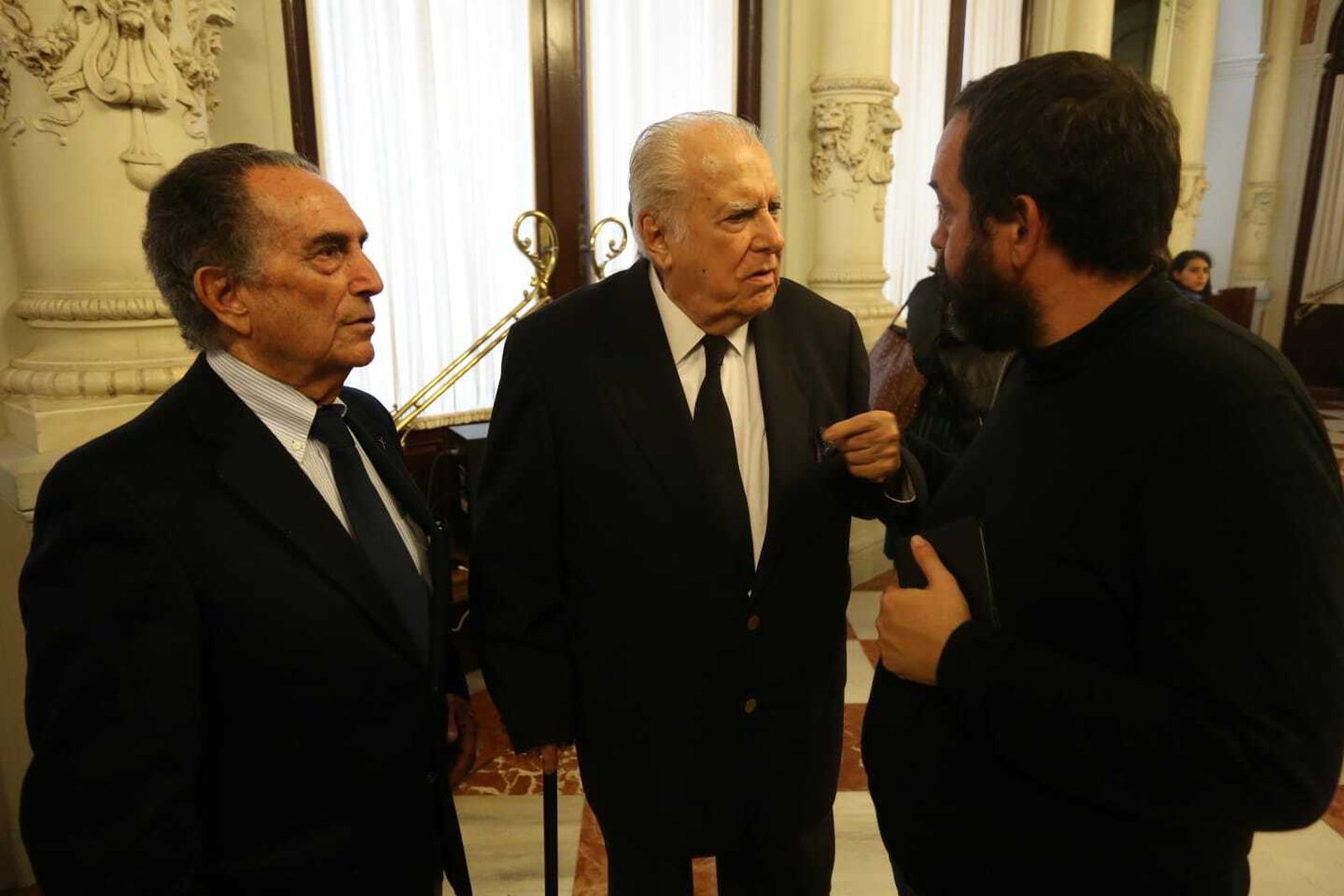 Fotos de la capilla ardiente de Manuel Alcántara