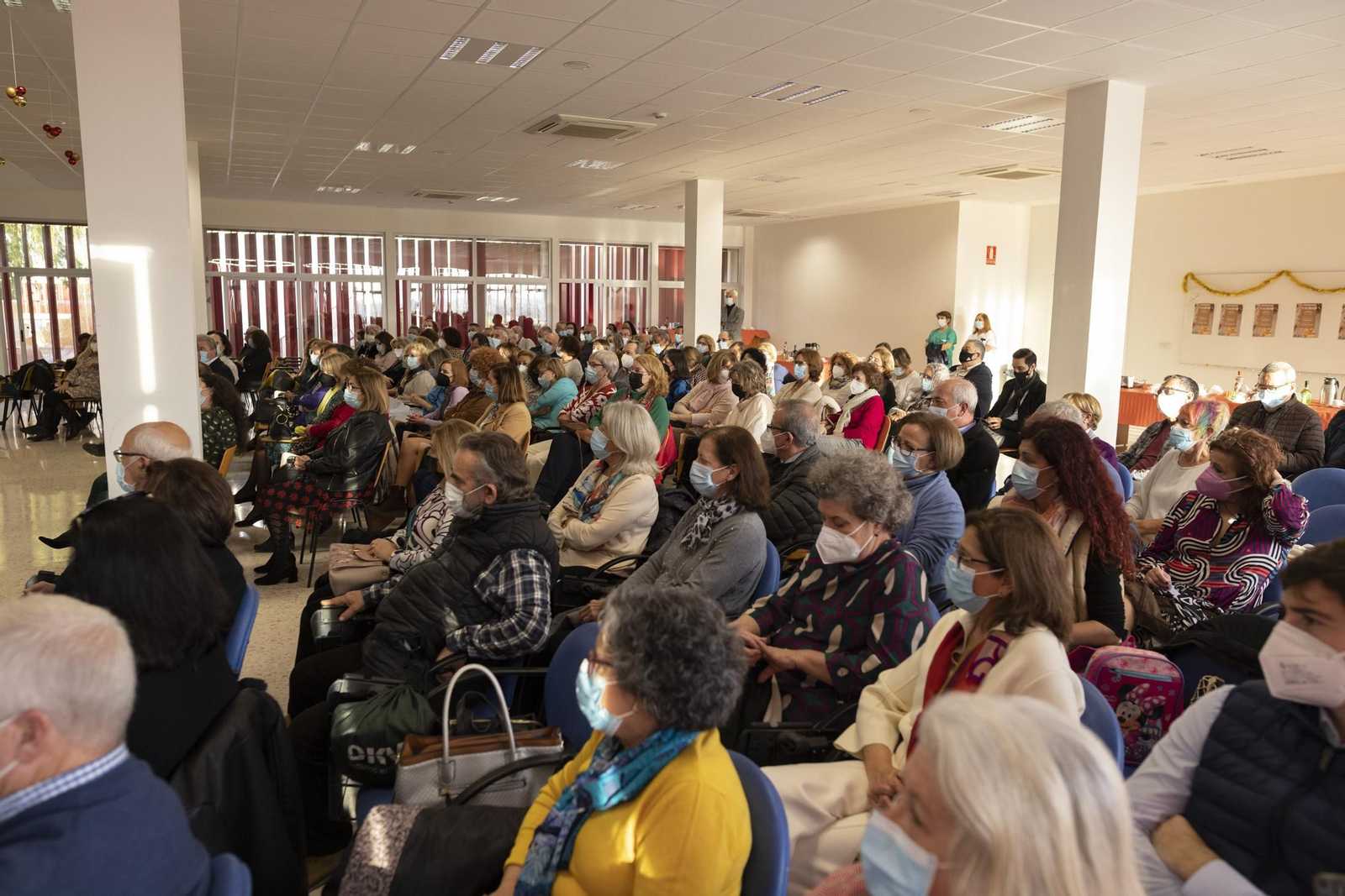 Imágenes del acto de despedida del personal sanitario del hospital Infanta Elena