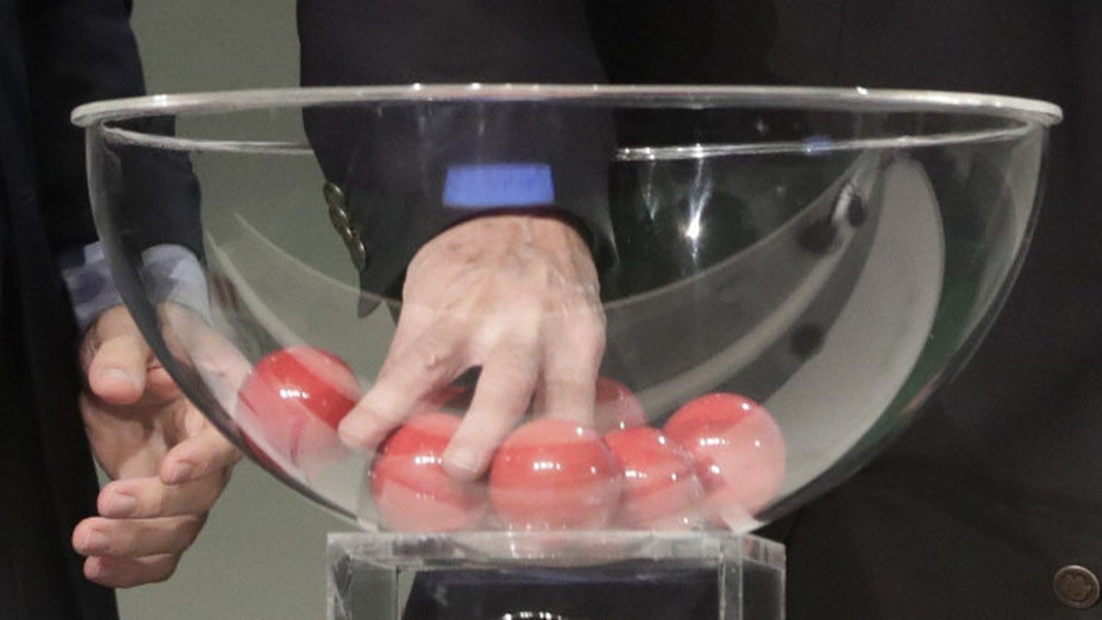 Un momento de un sorteo previo de Copa.