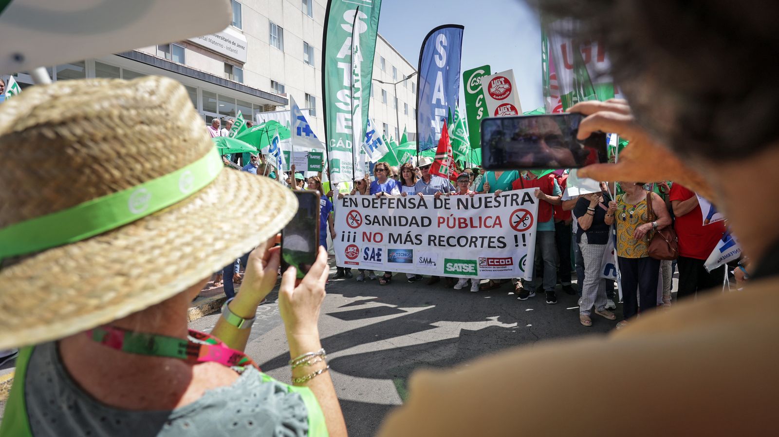 Imágenes de la manifestación en jerez por una Sanidad Pública y de Calidad