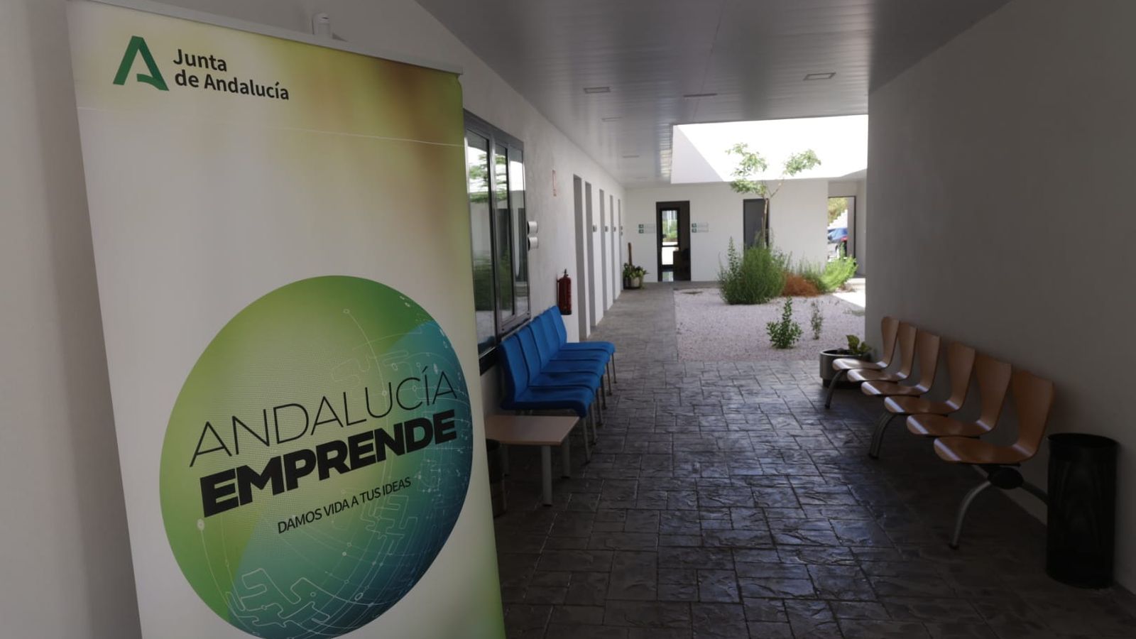 Interior del CADE de Algeciras