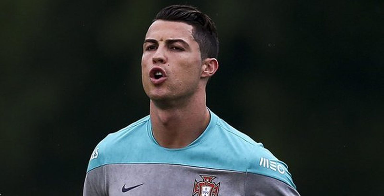 Portugal admite que Cristiano tiene una tendinitis rotuliana
