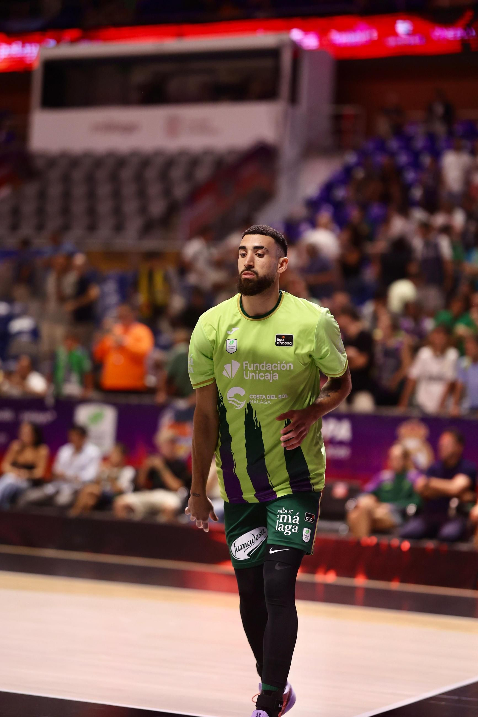 El Unicaja - Valencia Basket de la Supercopa, en fotos