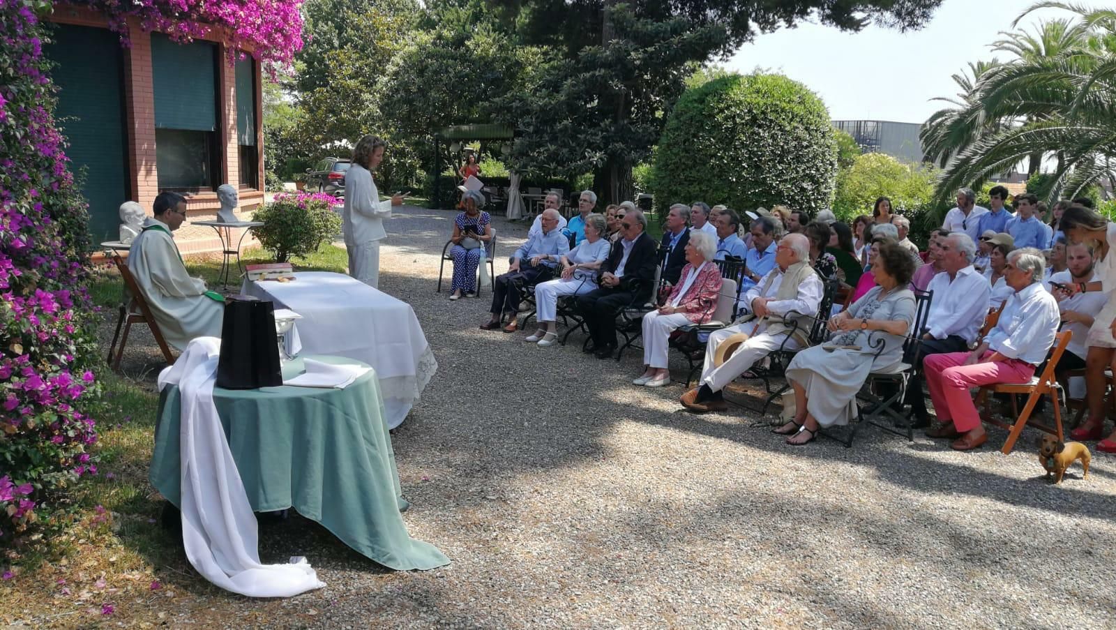 celebración del cien aniversario de María Asunción Milá en una masía de Esplugues de Llobregat.