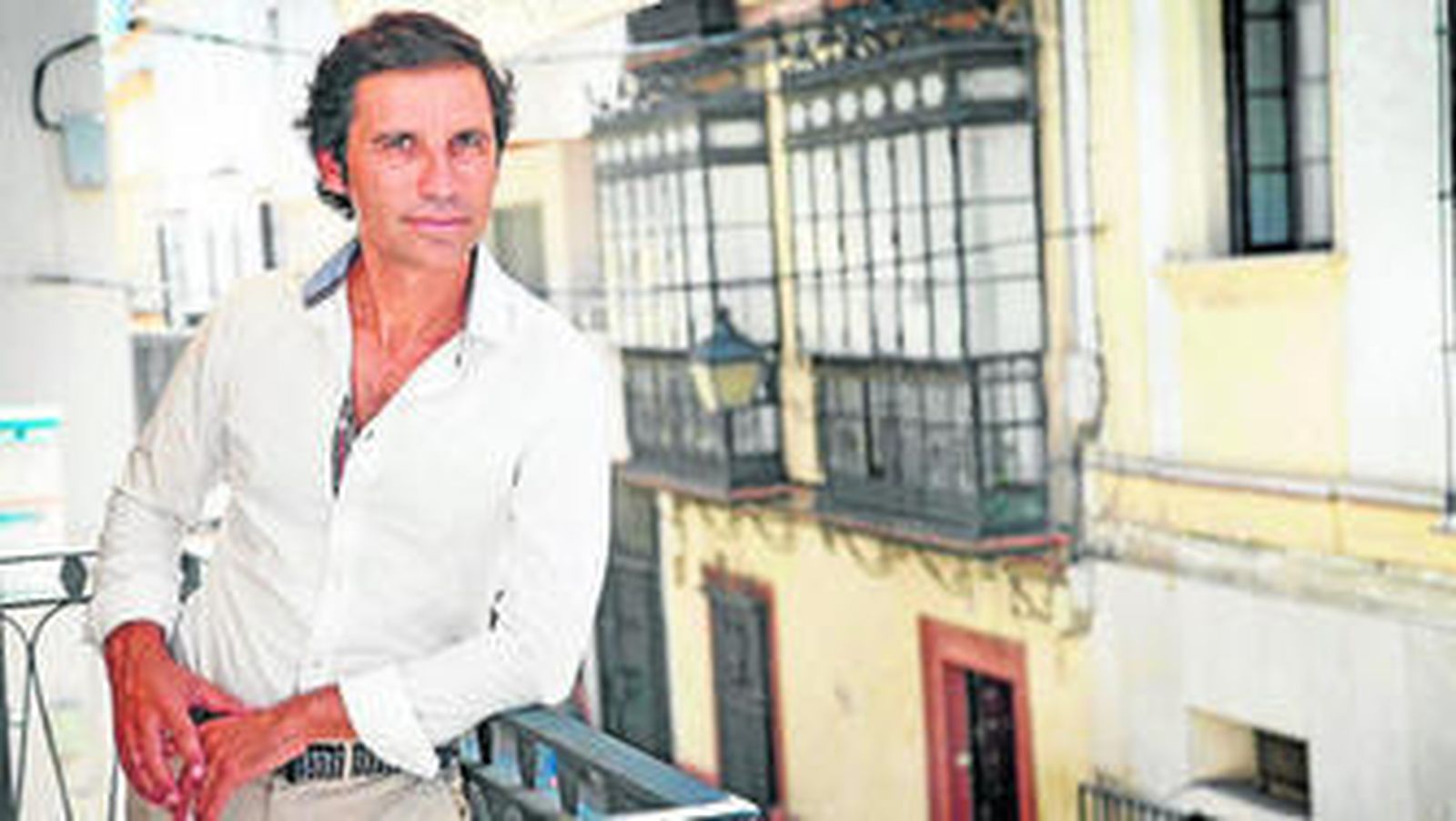 El cantante Juan Santamaría ayer, durante la entrevista.