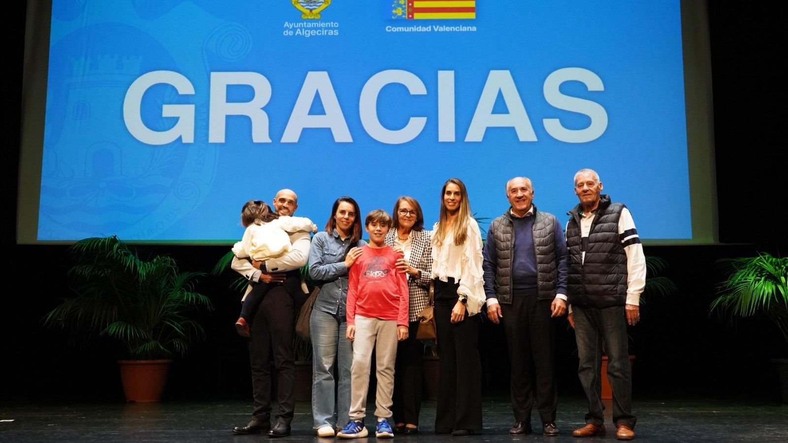 Homenaje institucional en el Florida.