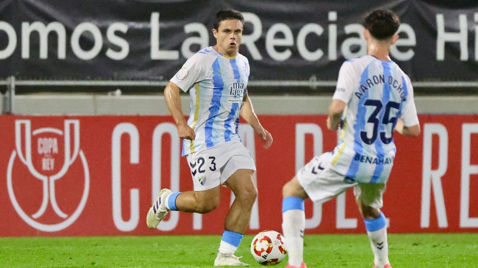 Las fotos del CD Estepona - Málaga CF de Copa del Rey