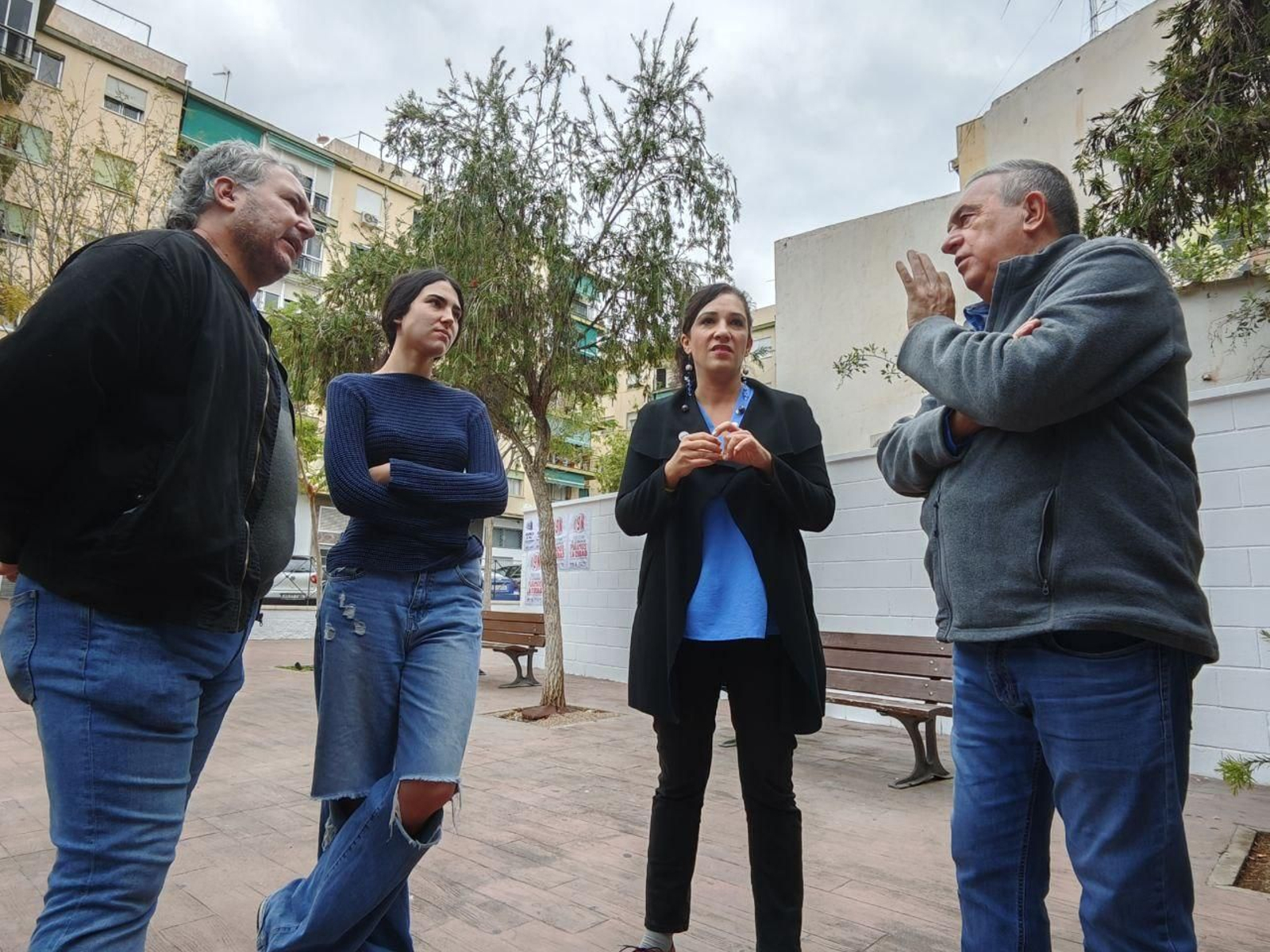 La portavoz de Con Málaga, Toni Morillas, en El Palo.
