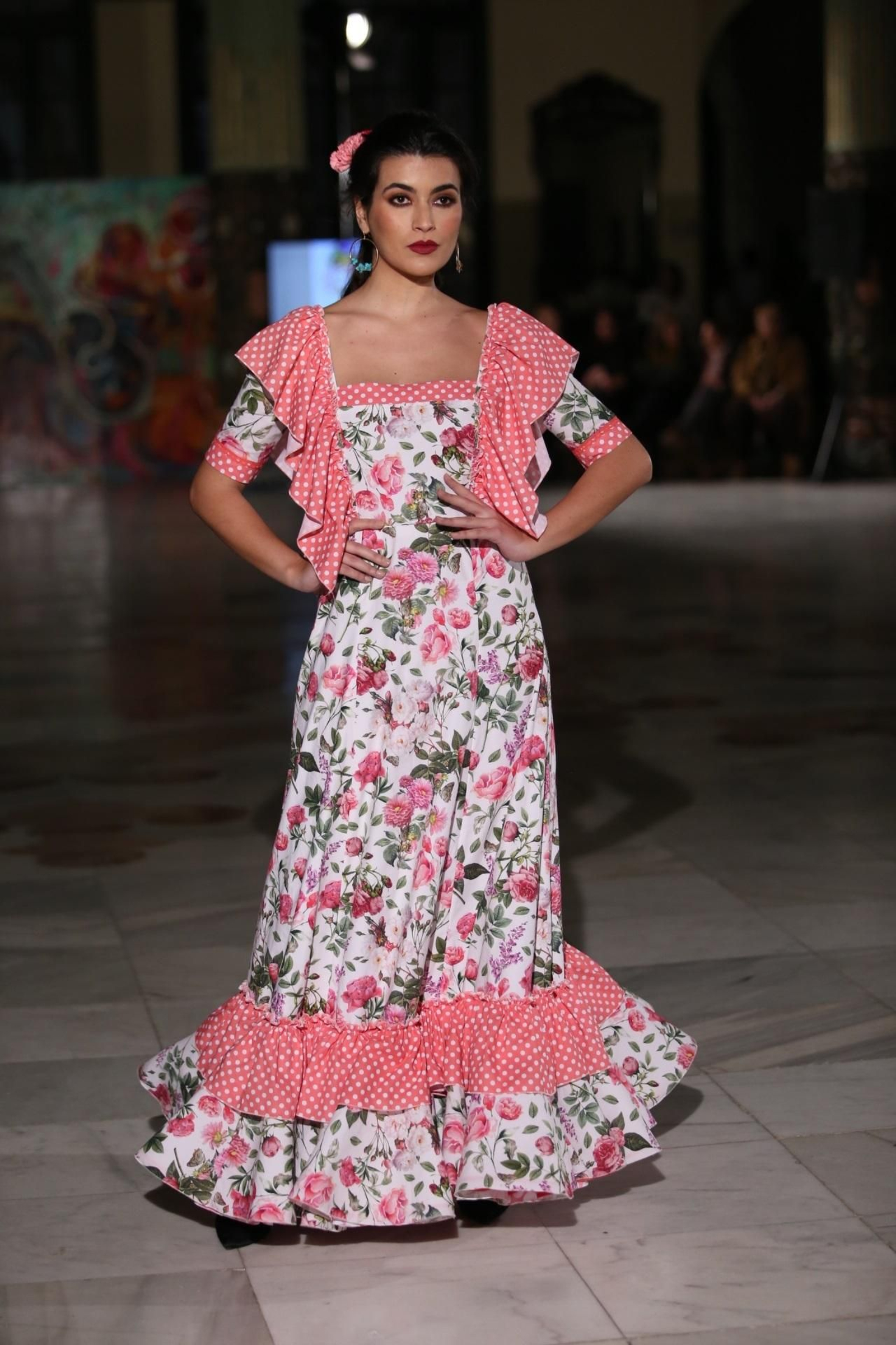 Los trajes de flamenca de flores que han conquistado 2019