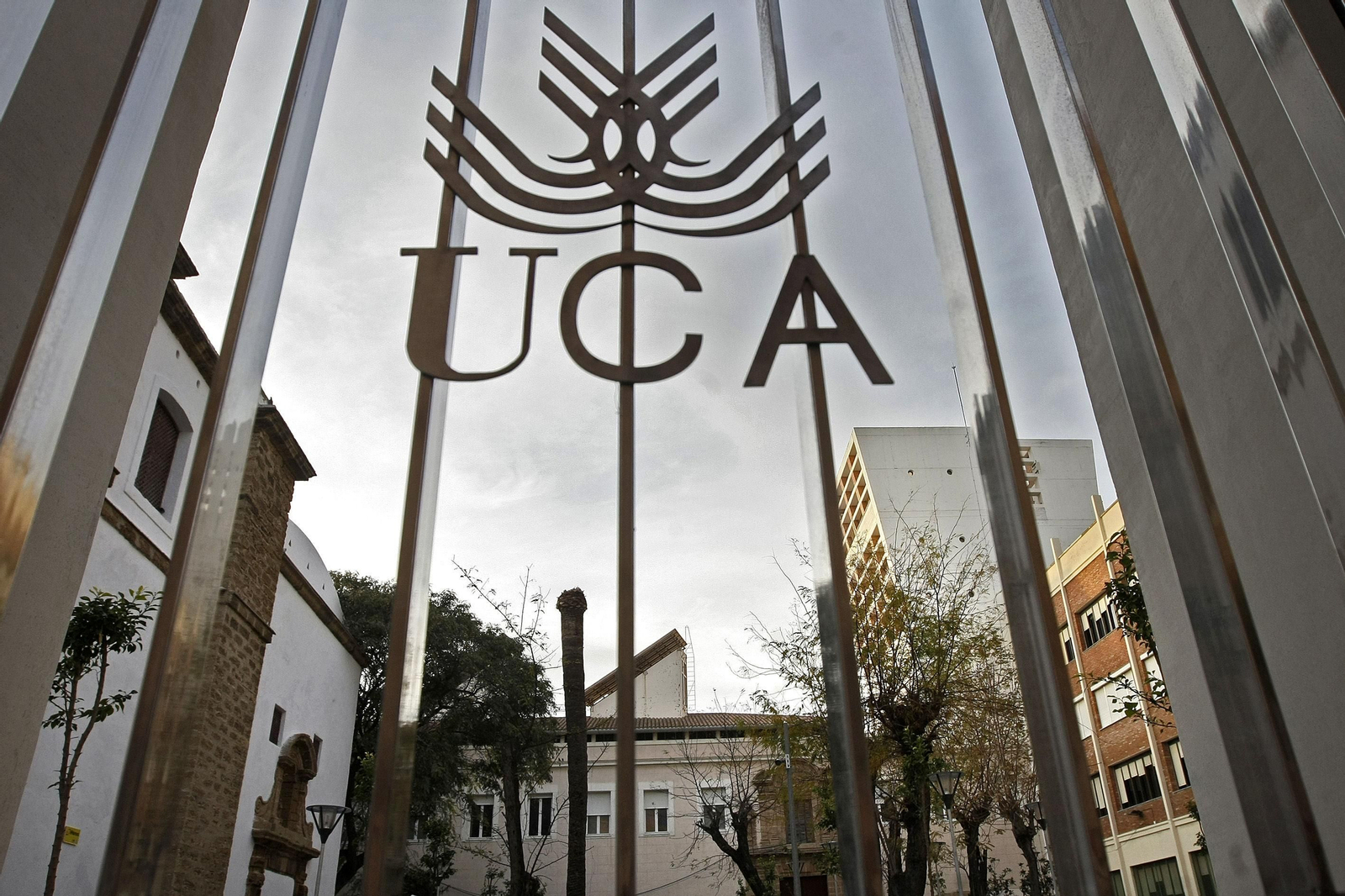 Complejo de oficinas de la UCA. Complejo de oficinas de la UCA.