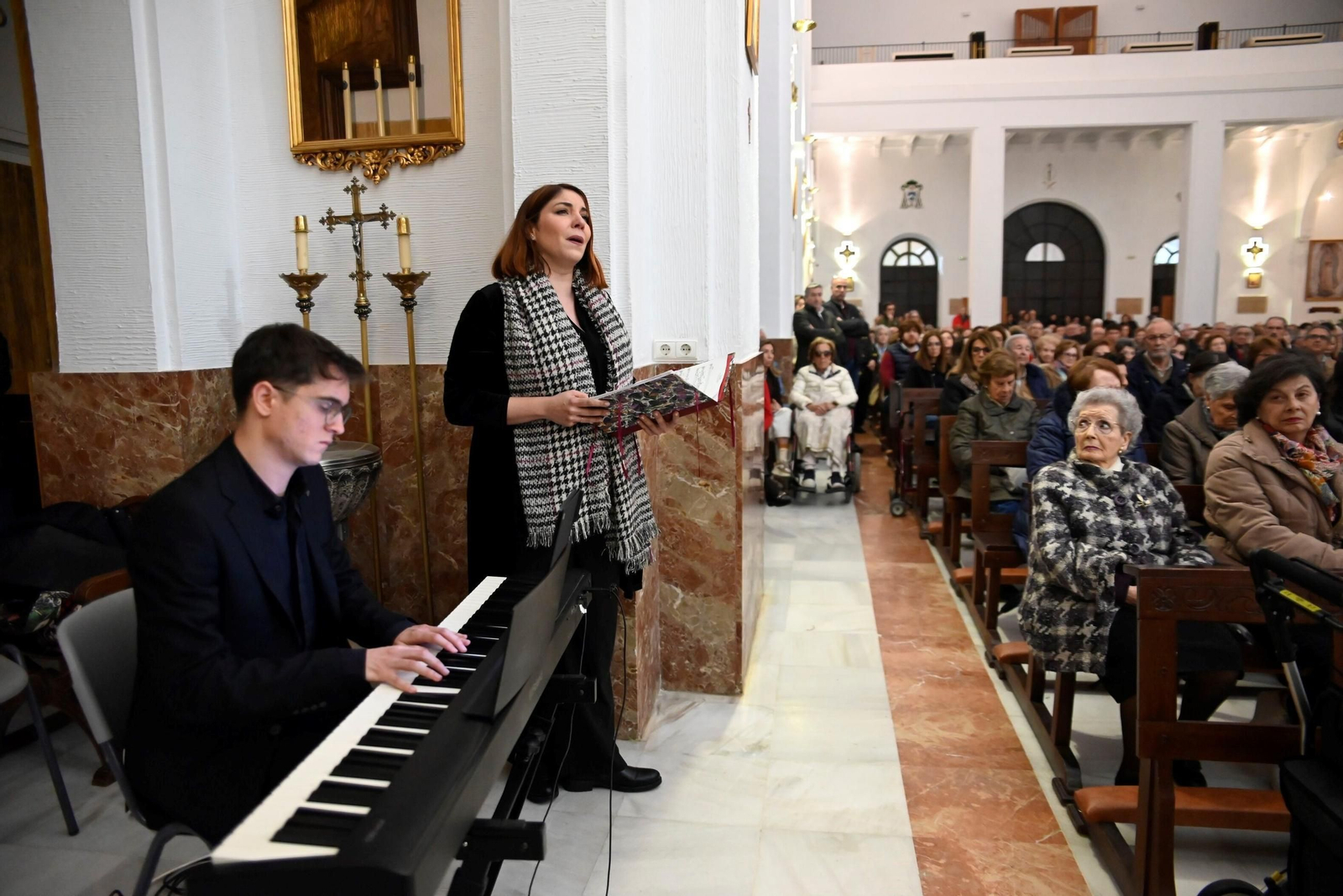 Las mejores fotos del mural de la capilla del Cristo de la Confianza de Córdoba