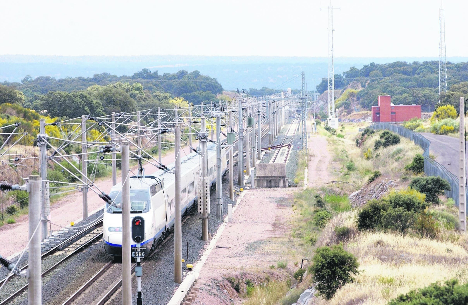 Tren de Renfe en marcha.