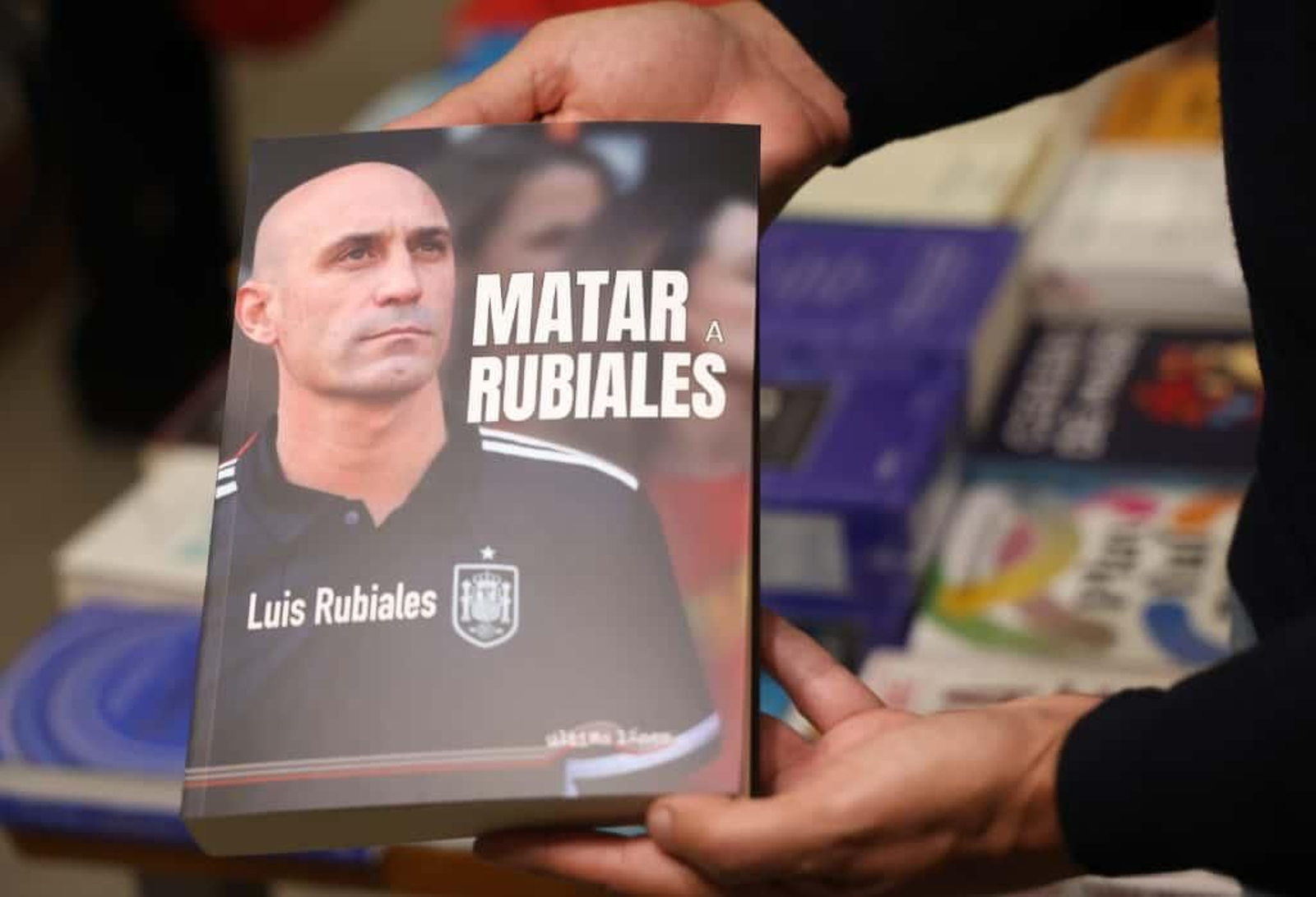 La presentación del nuevo libro de Luis Rubiales en Málaga, en fotos