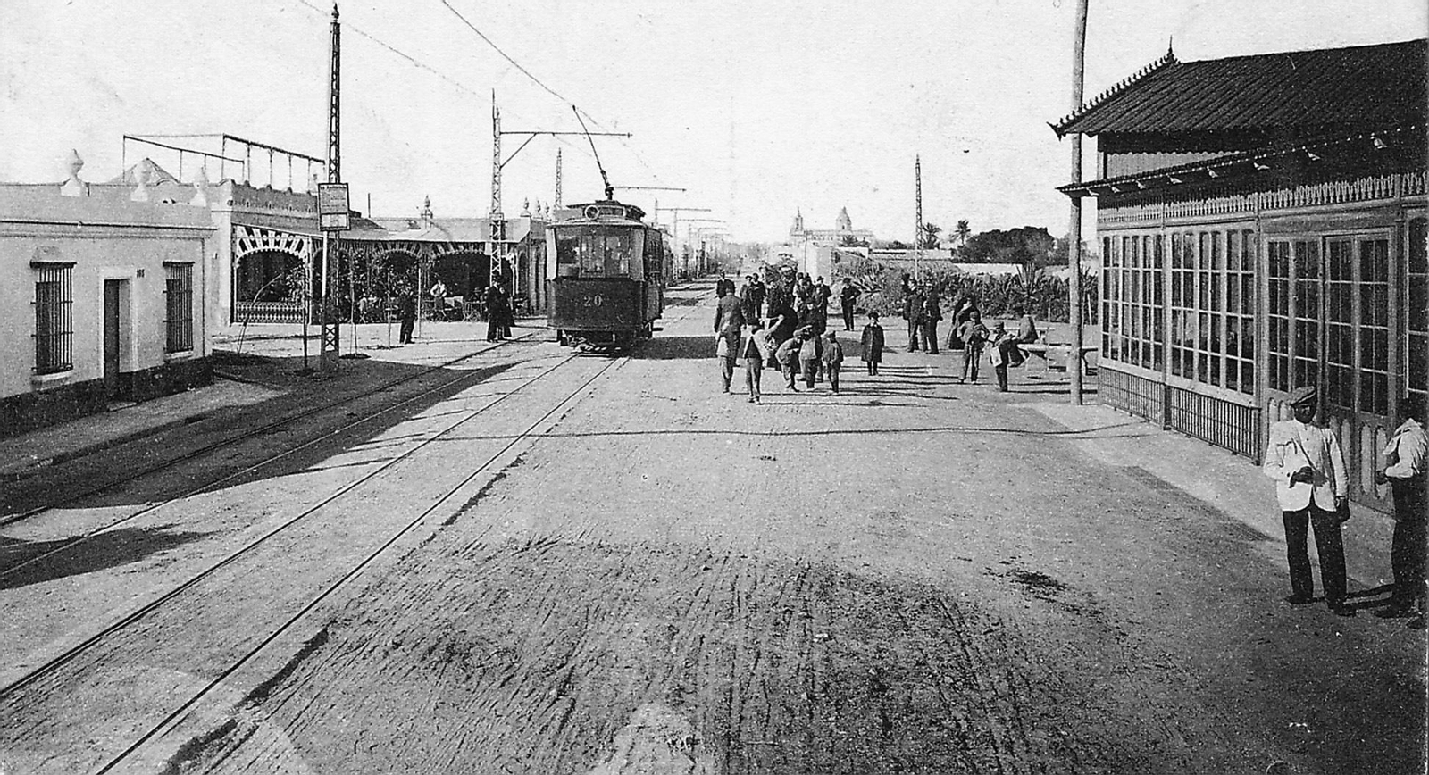 Imágenes sorprendentes de la historia de la avenida de Cádiz