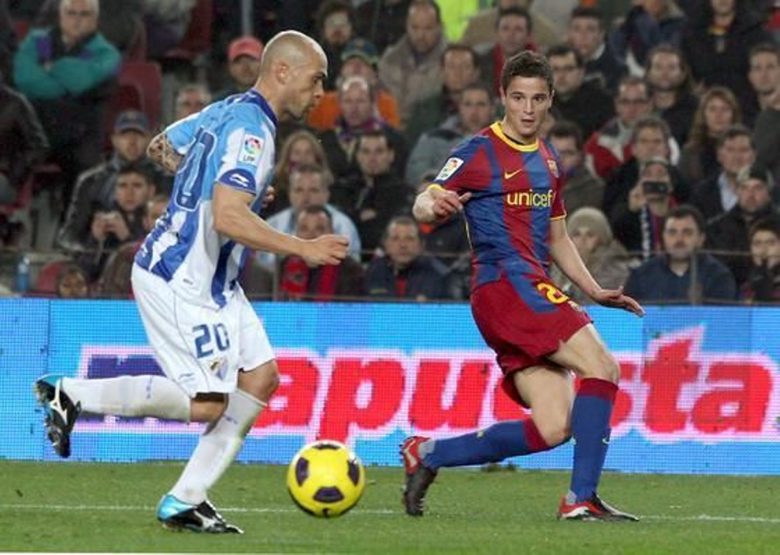El Málaga se va goleado del Camp Nou ante una nueva exhibición del Barça (4-1). / EFE