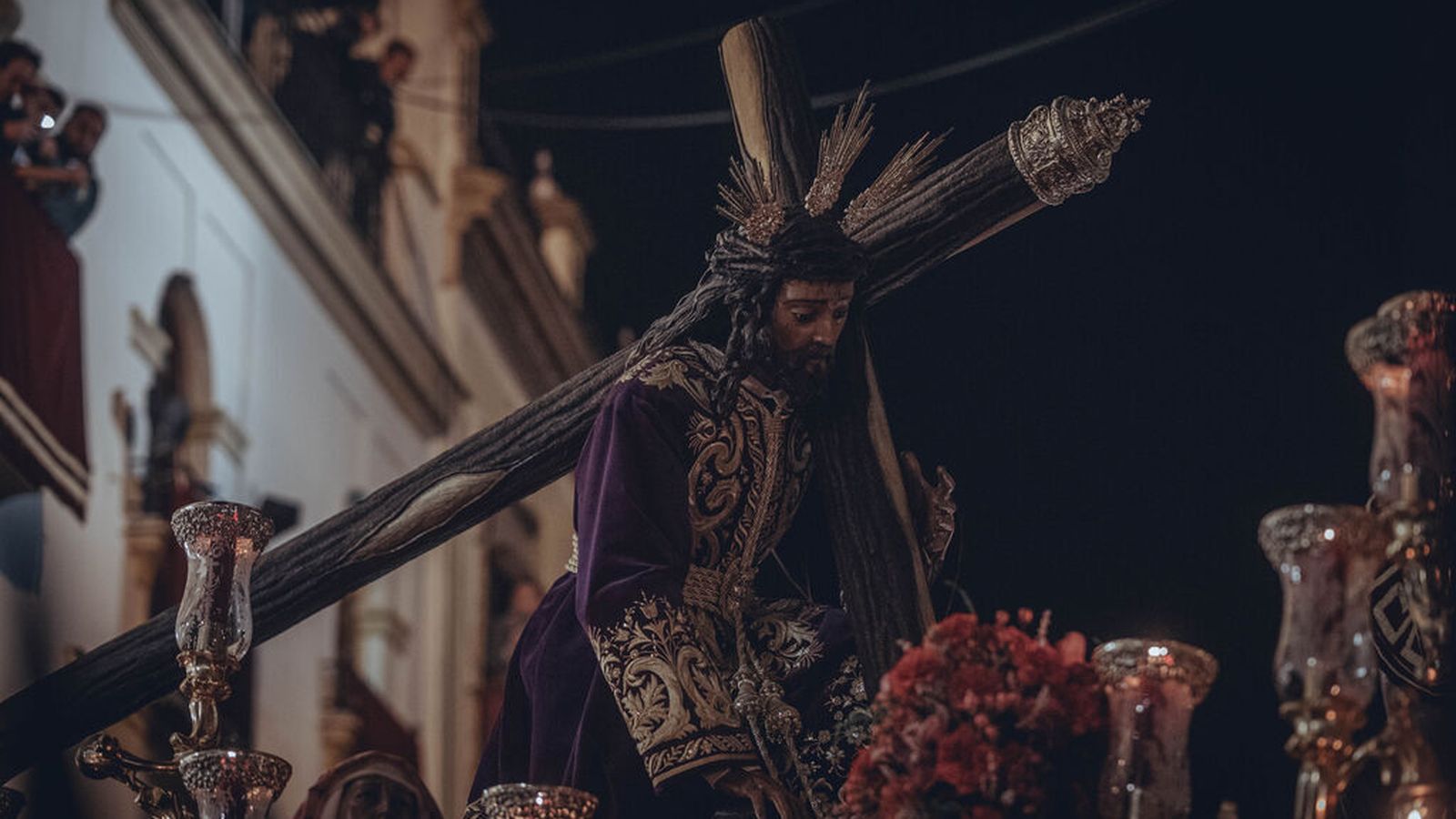 El Cristo de las Tres Caídas en la calle Pureza la pasada Madrugada