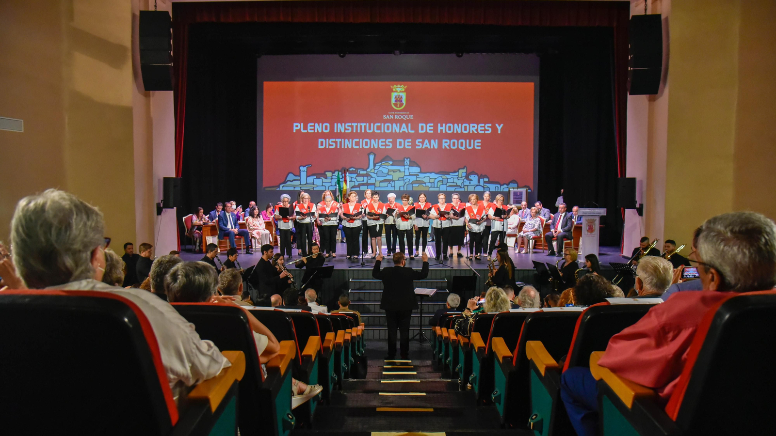 Pleno y entrega de reconocimientos por el 316 aniversario de San Roque"