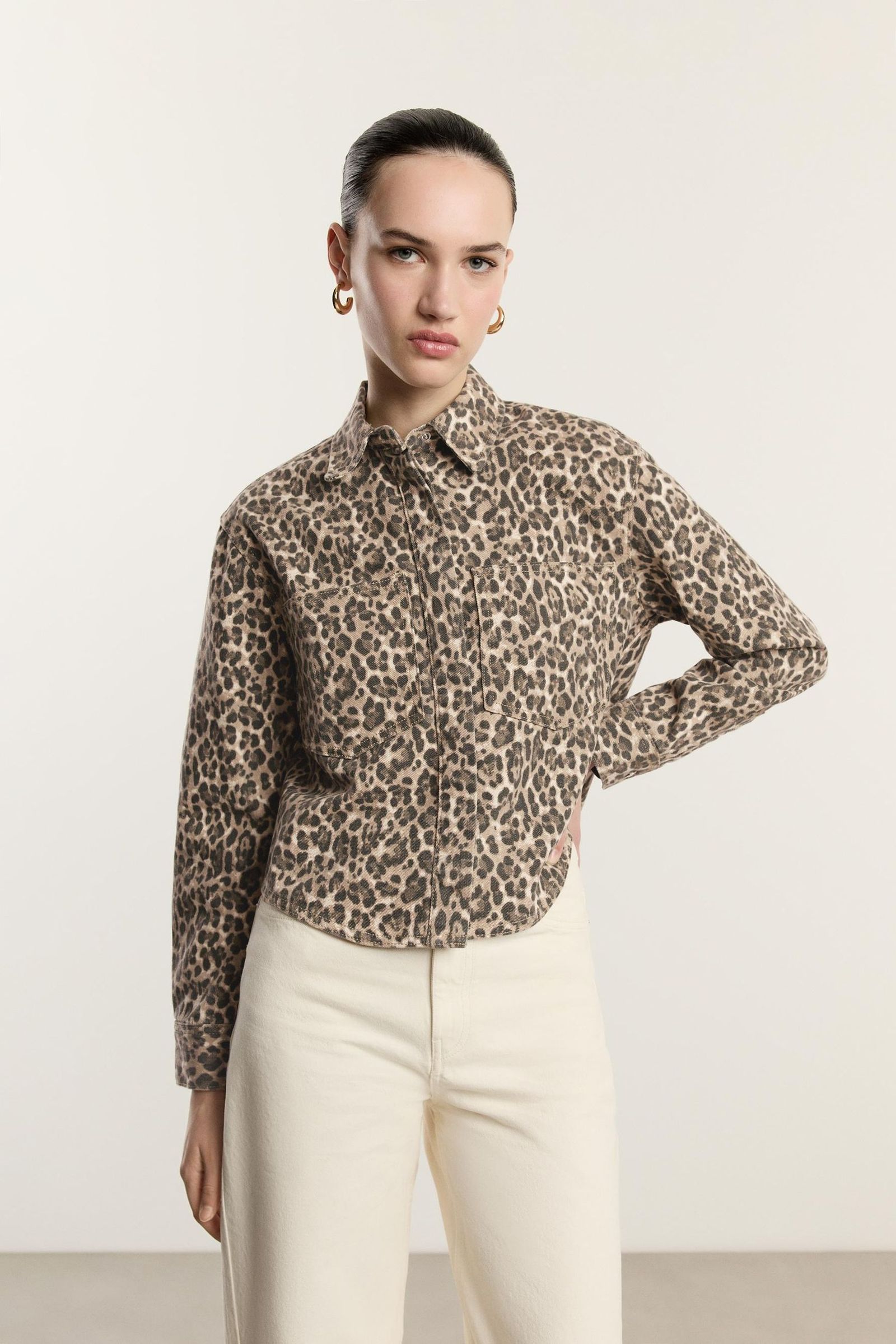 Chaqueta animal print de Lefties.
