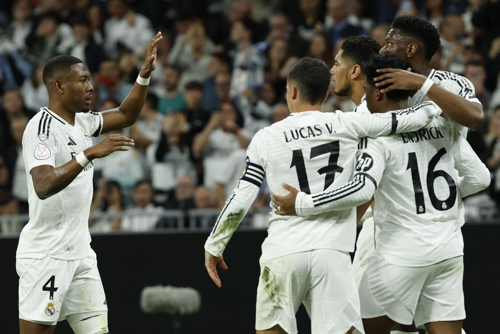 Las fotos del Real Madrid - Real Sociedad camino del Estadio de la Cartuja