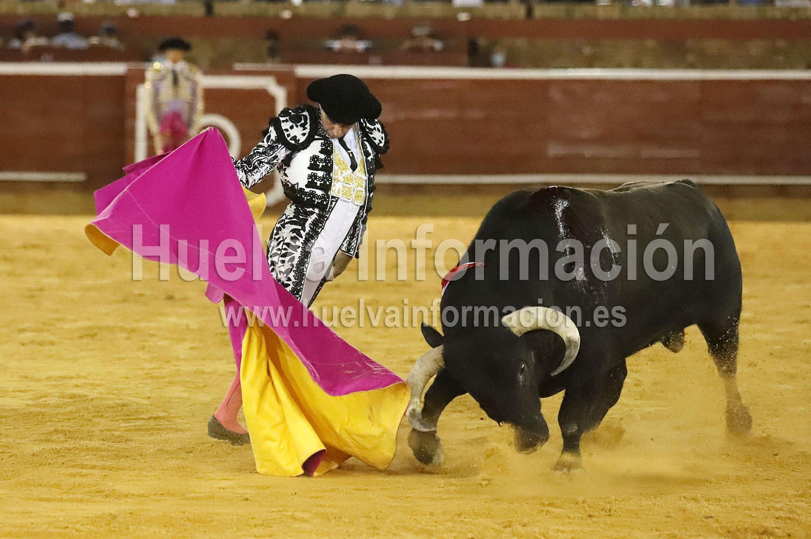 Las imágenes más destacadas de la corrida de toros del 3 de agosto en la plaza de toros de Huelva "La Merced"