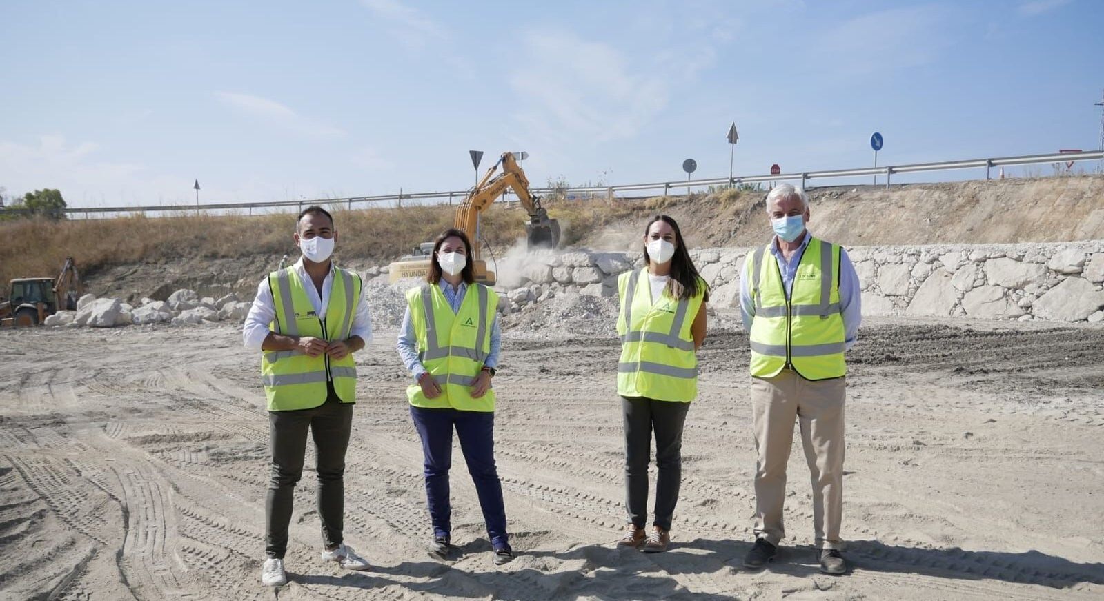 Visita de Casanueva a las obras.