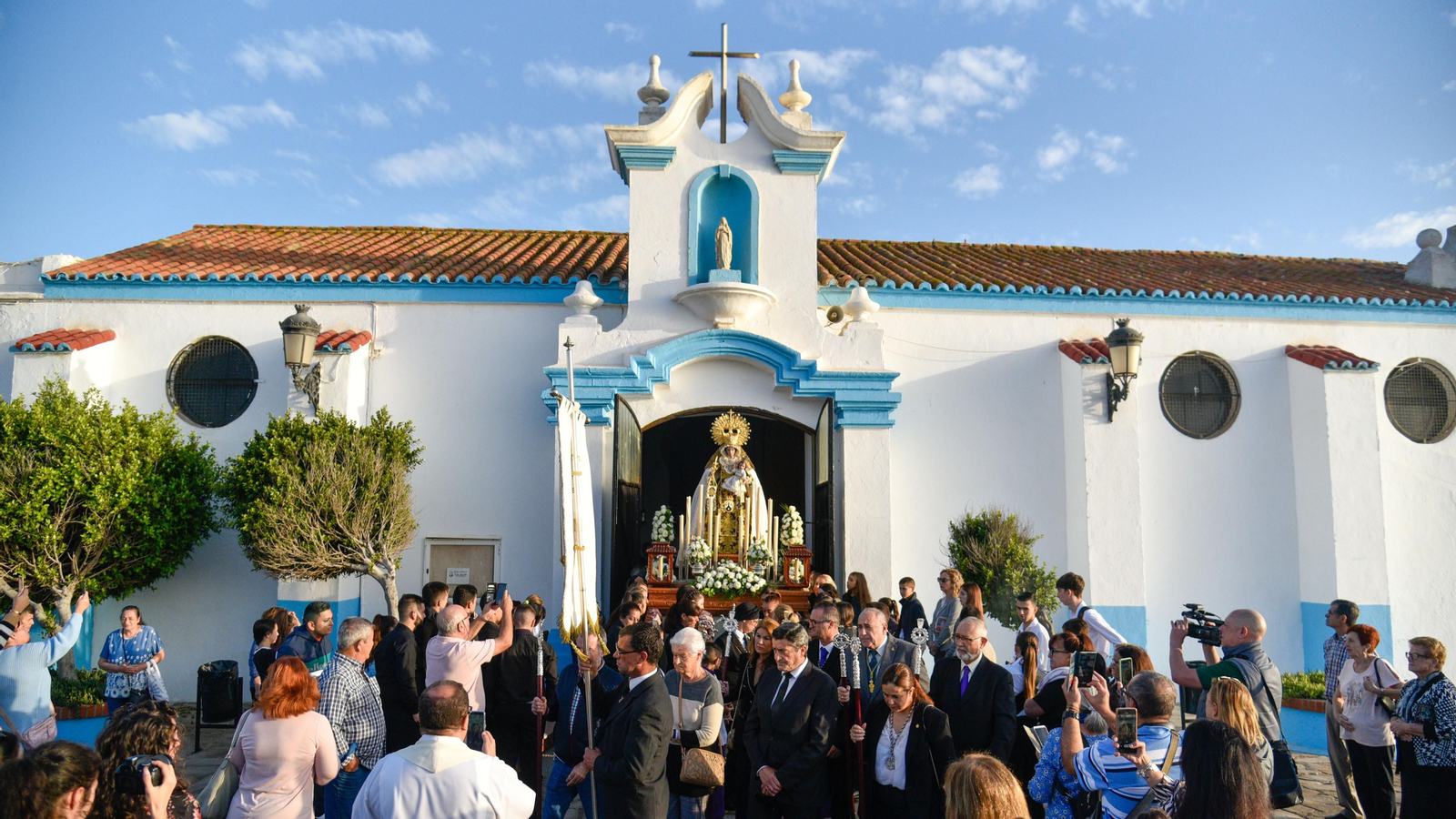 Procesión de La Virgen del Carmen en La Línea por el Dia de Todos los Santos Procesión de La Virgen del Carmen en La Línea por el Dia de Todos los Santos