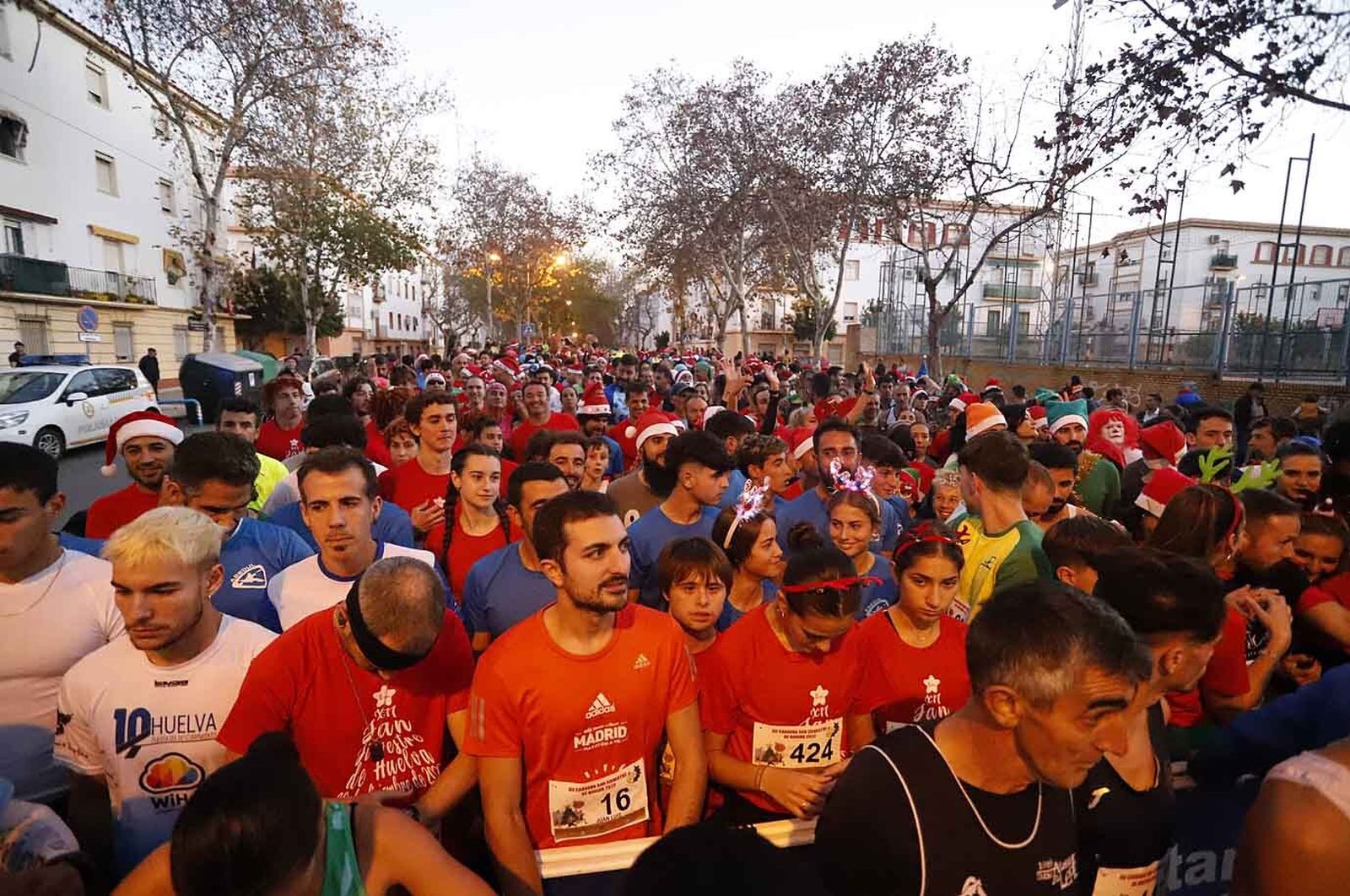 Imágenes de la carrera de San Silvestre en Huelva