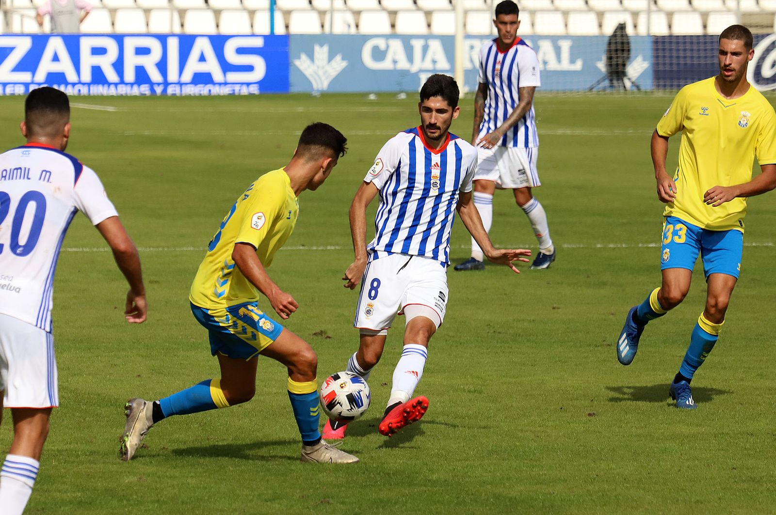 José Carlos y, al fondo, Jesús Valentín; ambos llegaron en diferentes mercados de invierno.