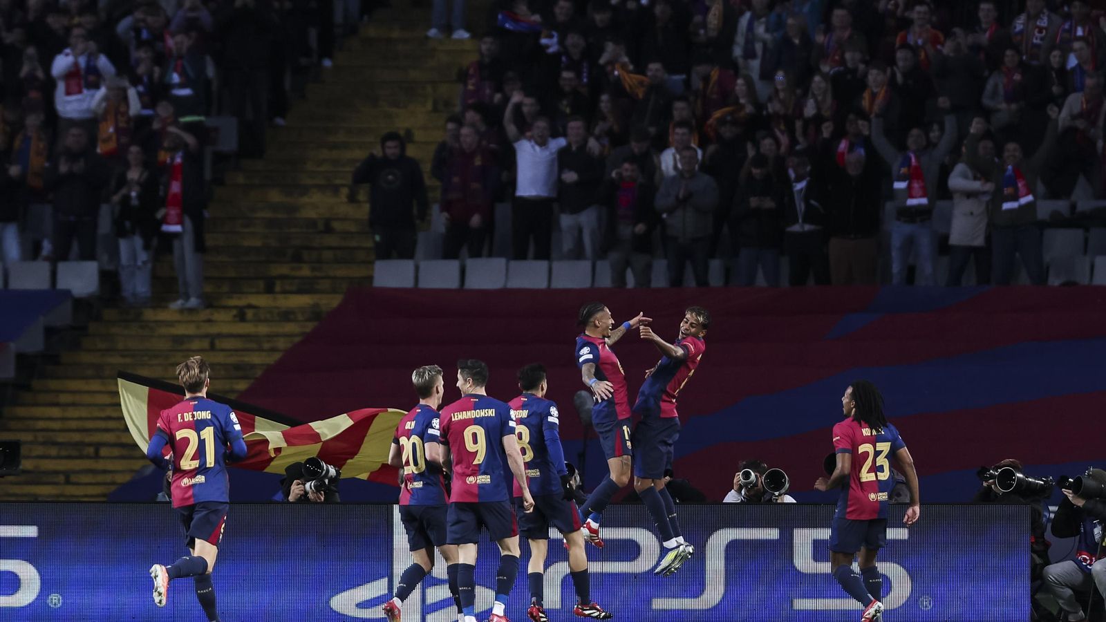 Las fotos del Barcelona-Benfica