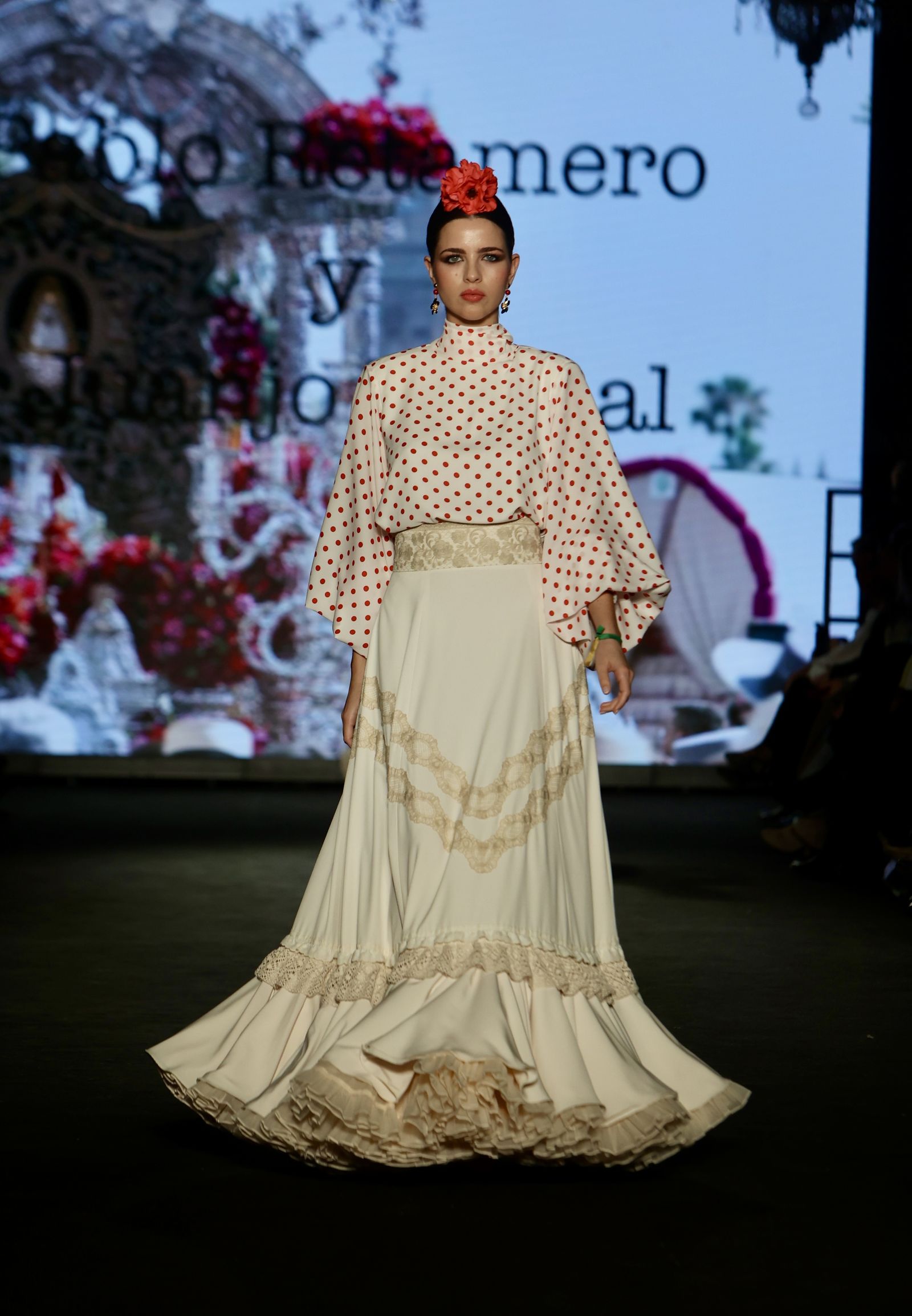 Desfile de la Hermandad del Rocío de Sevilla en We Love Flamenca 2024, todas las fotos