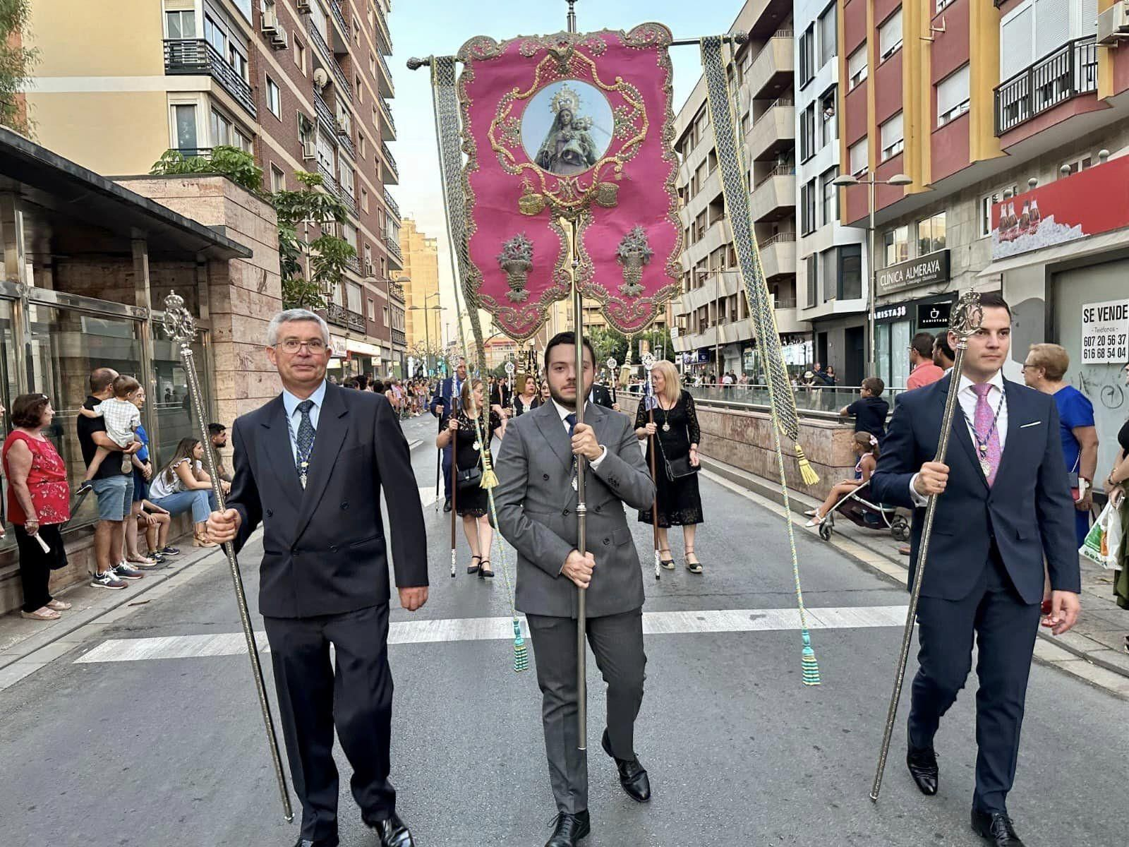 La Hermandad de Huebro en una salida procesional oficial