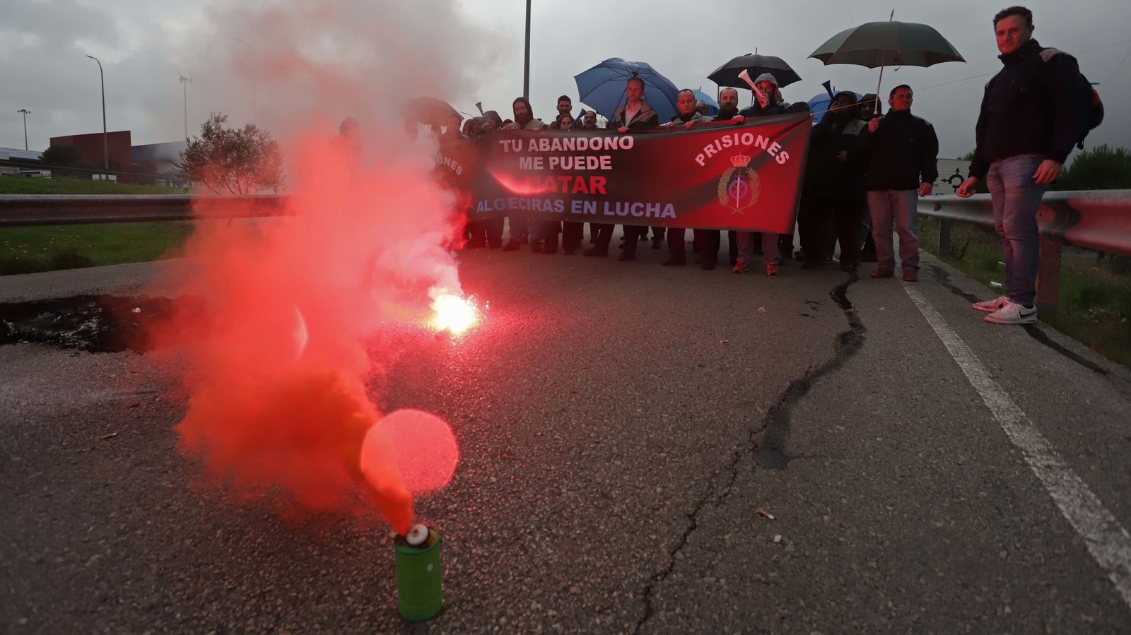 Funcionarios de Botafuegos en huelga