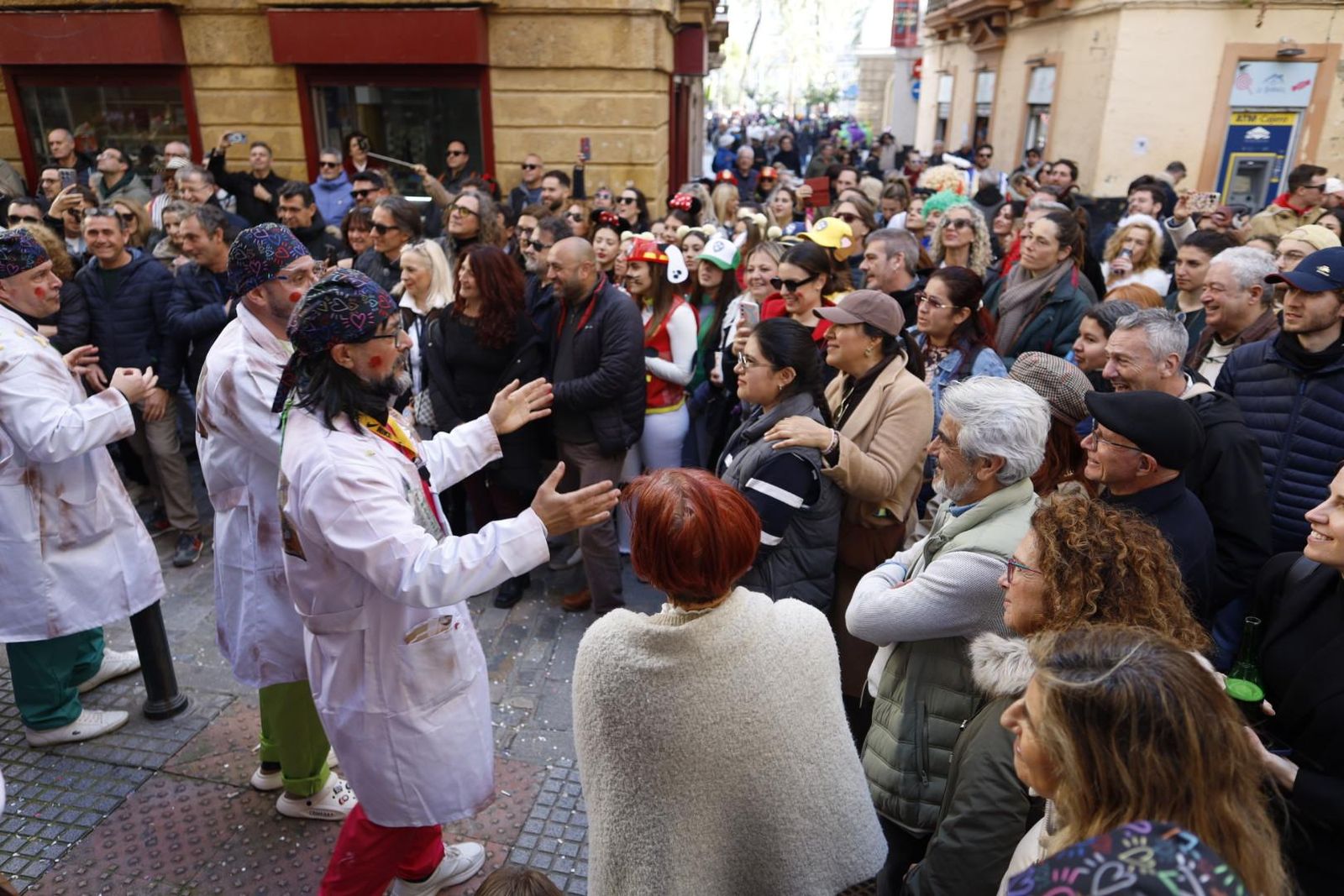 Las mejores imágenes del primer Sábado de Carnaval en Cádiz 2026