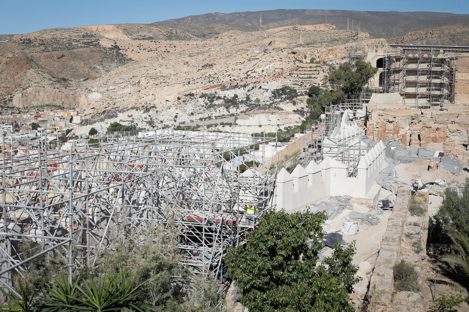 Restauración torre Sur Alcazaba