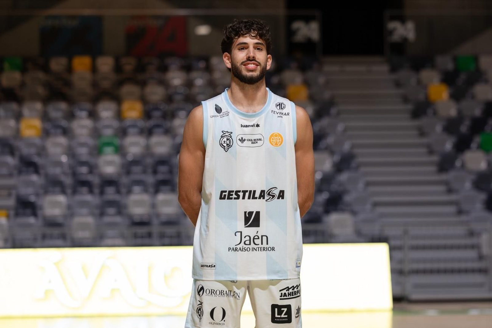 La puesta de largo de las secciones del Jaén Paraíso Interior FS