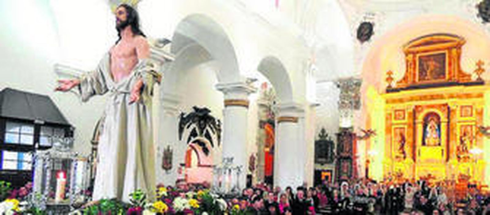 Imagen del Cristo de la Resurrección dentro de la parroquia de San Roque, en la mañana de ayer.